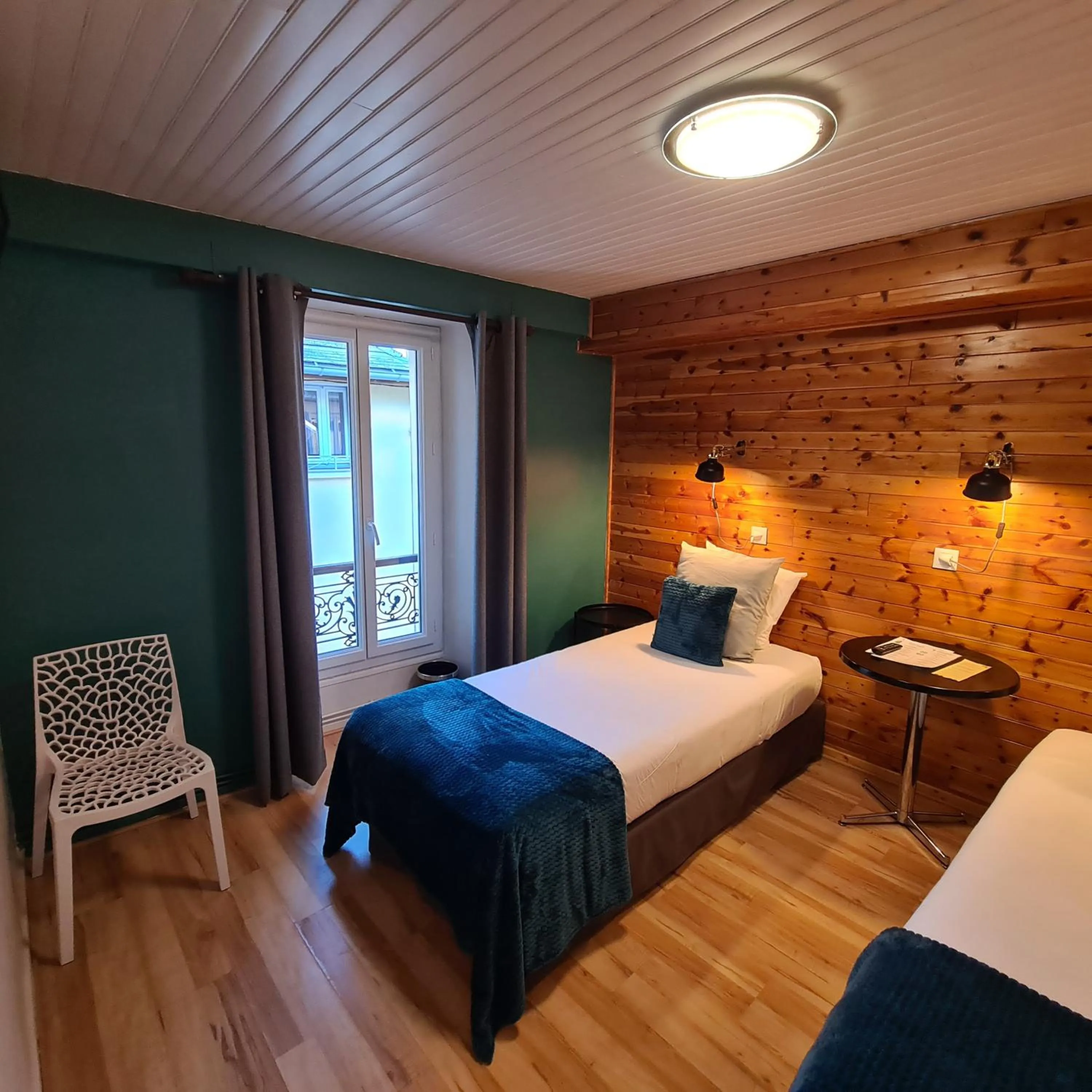 Photo of the whole room, Bed in Le Grand Hotel