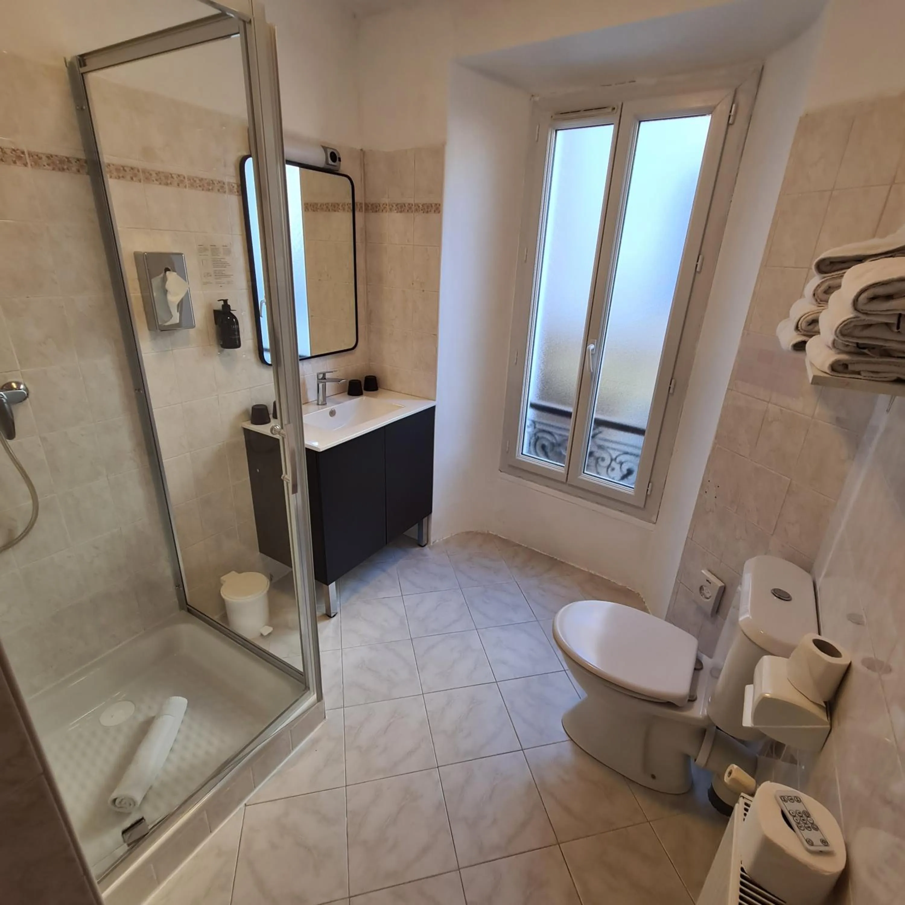 Bathroom in Le Grand Hotel