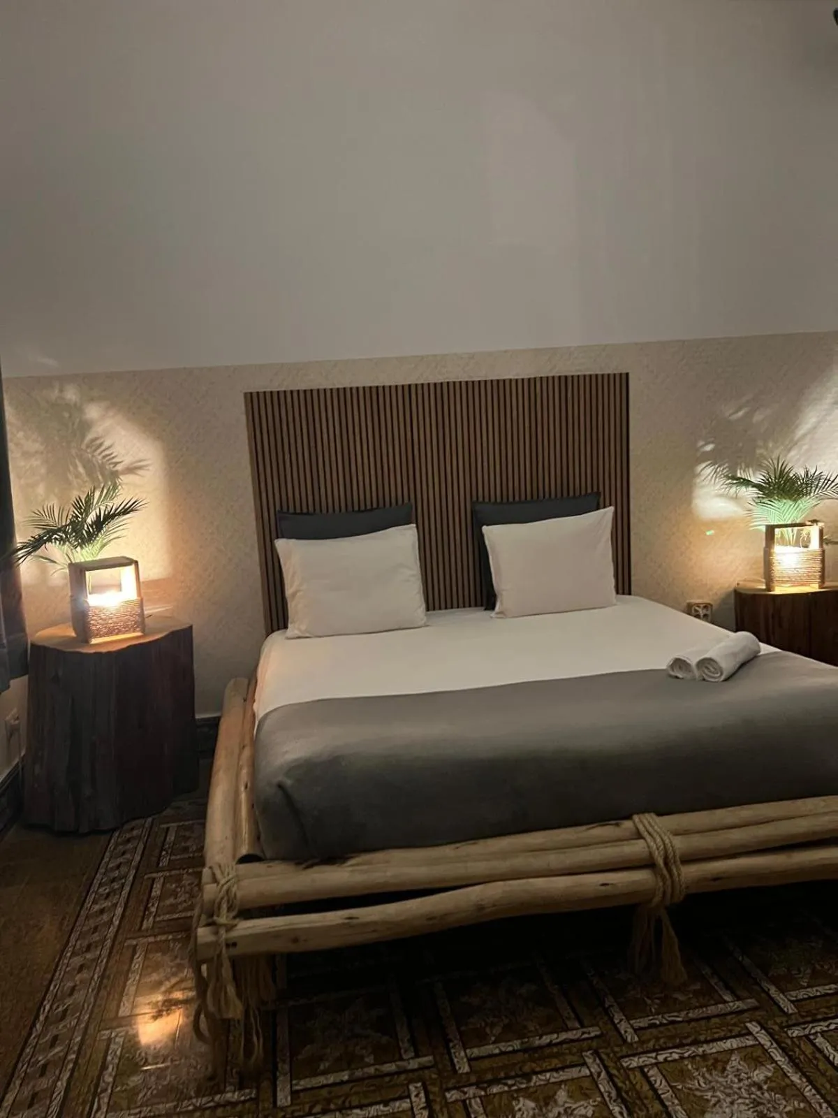 Bedroom, Bed in Cactus Host