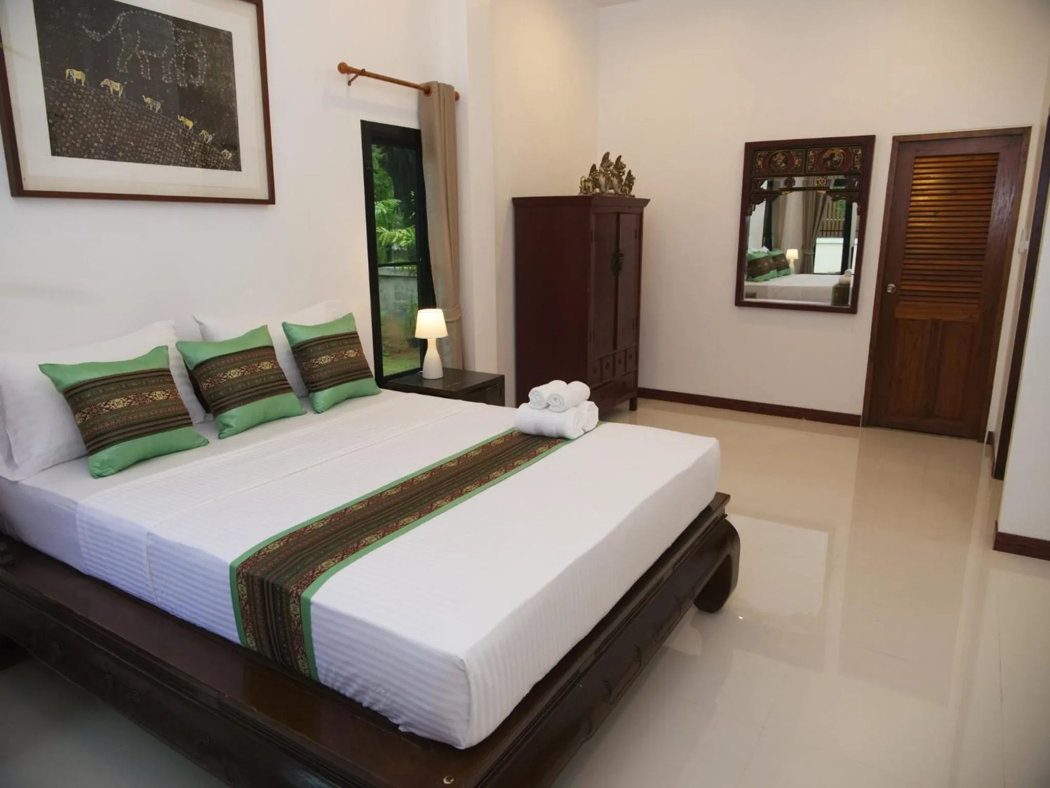 Property building, Bed in Chanapha Residence