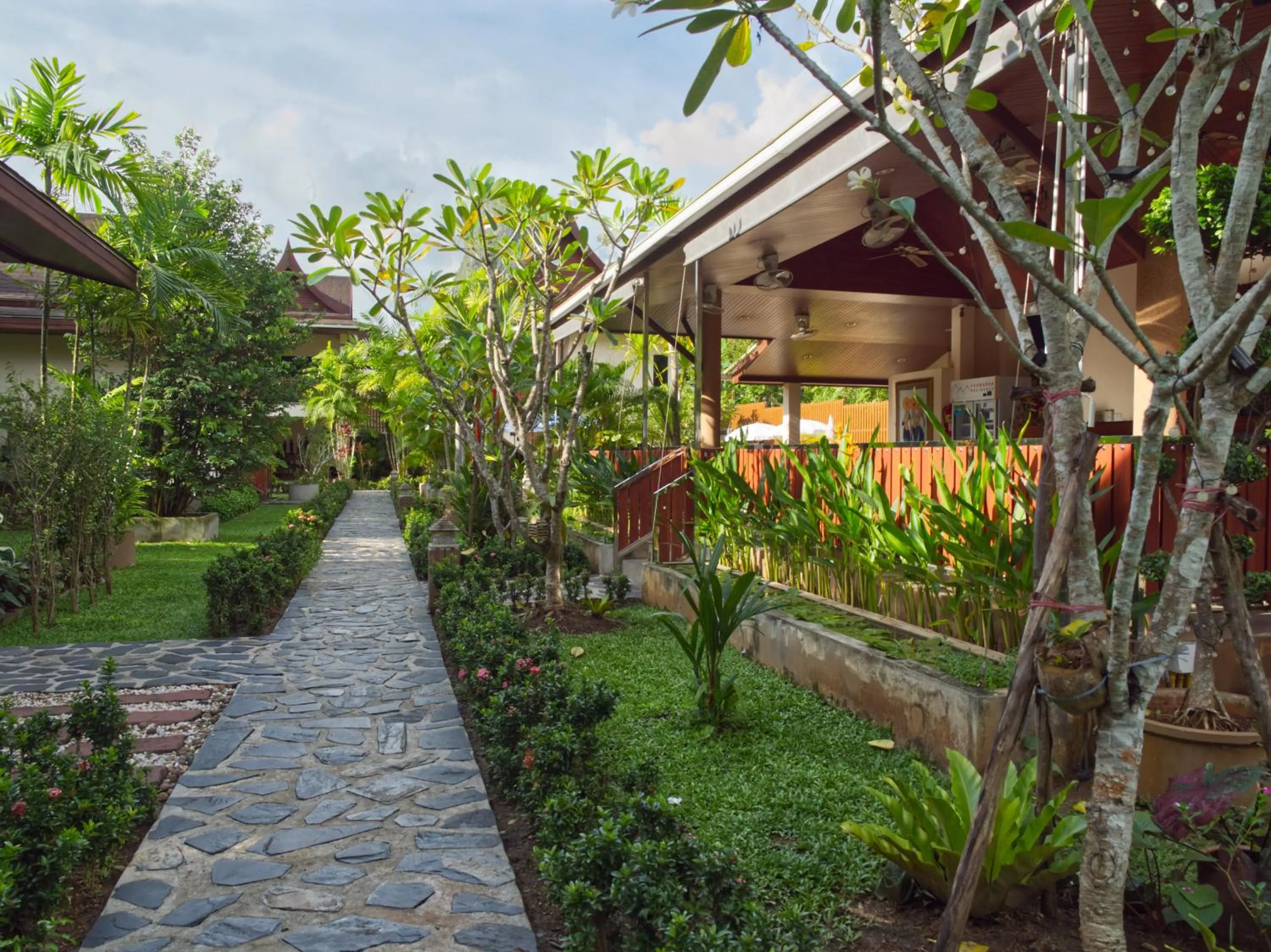 Garden in Chanapha Residence