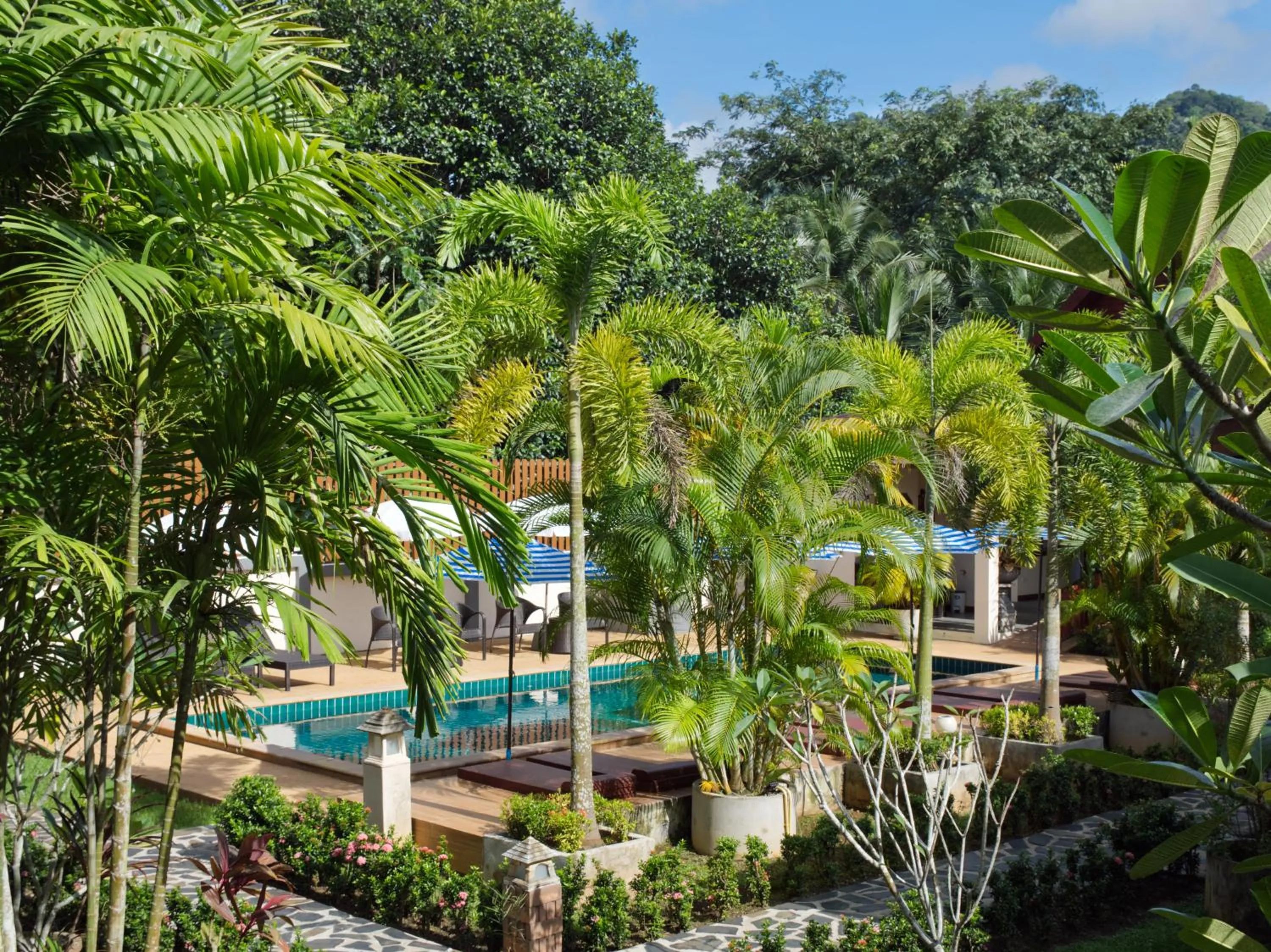 Swimming pool in Chanapha Residence