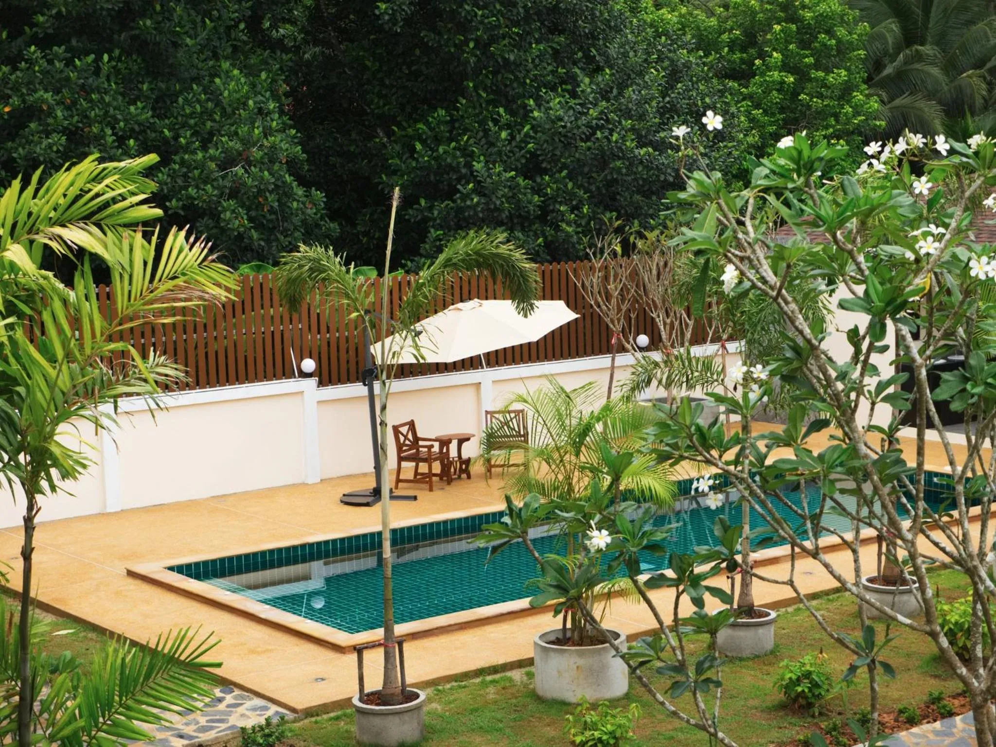 Garden in Chanapha Residence