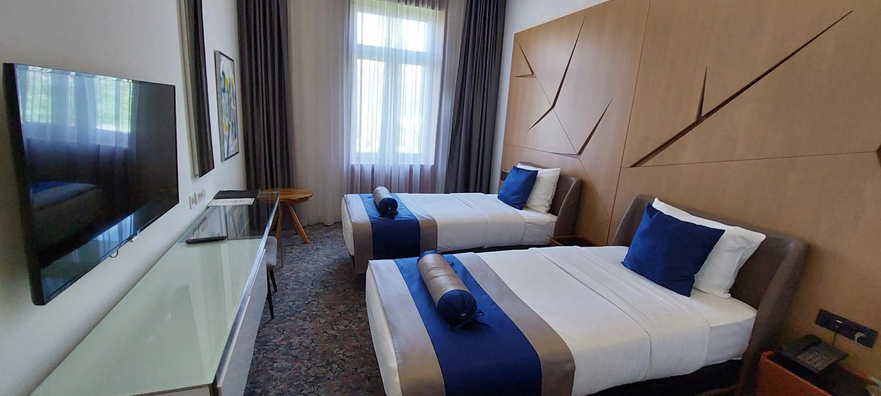 Bed in Hotel Austria & Bosna