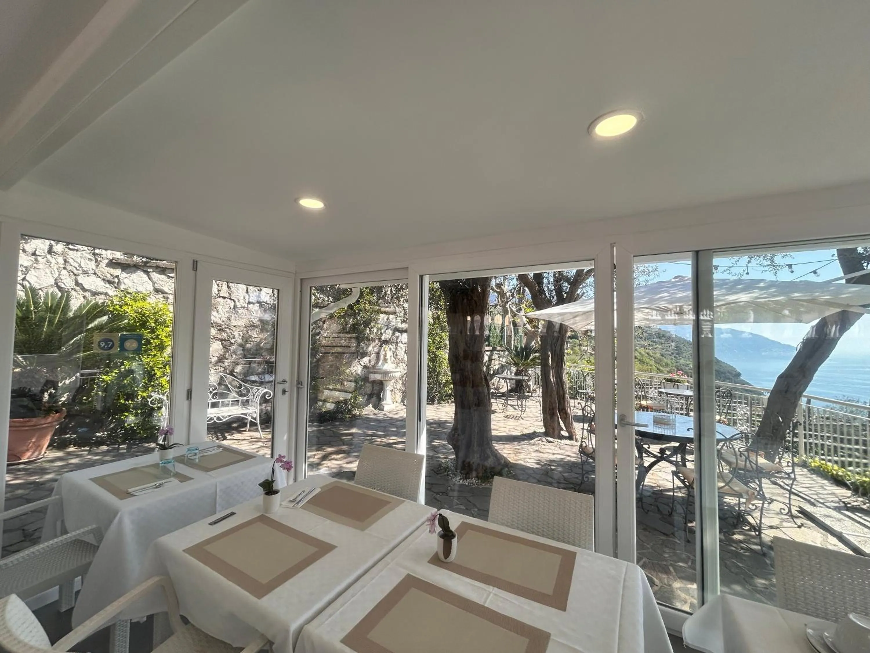 Patio in Villa Costanza sorrento B&b