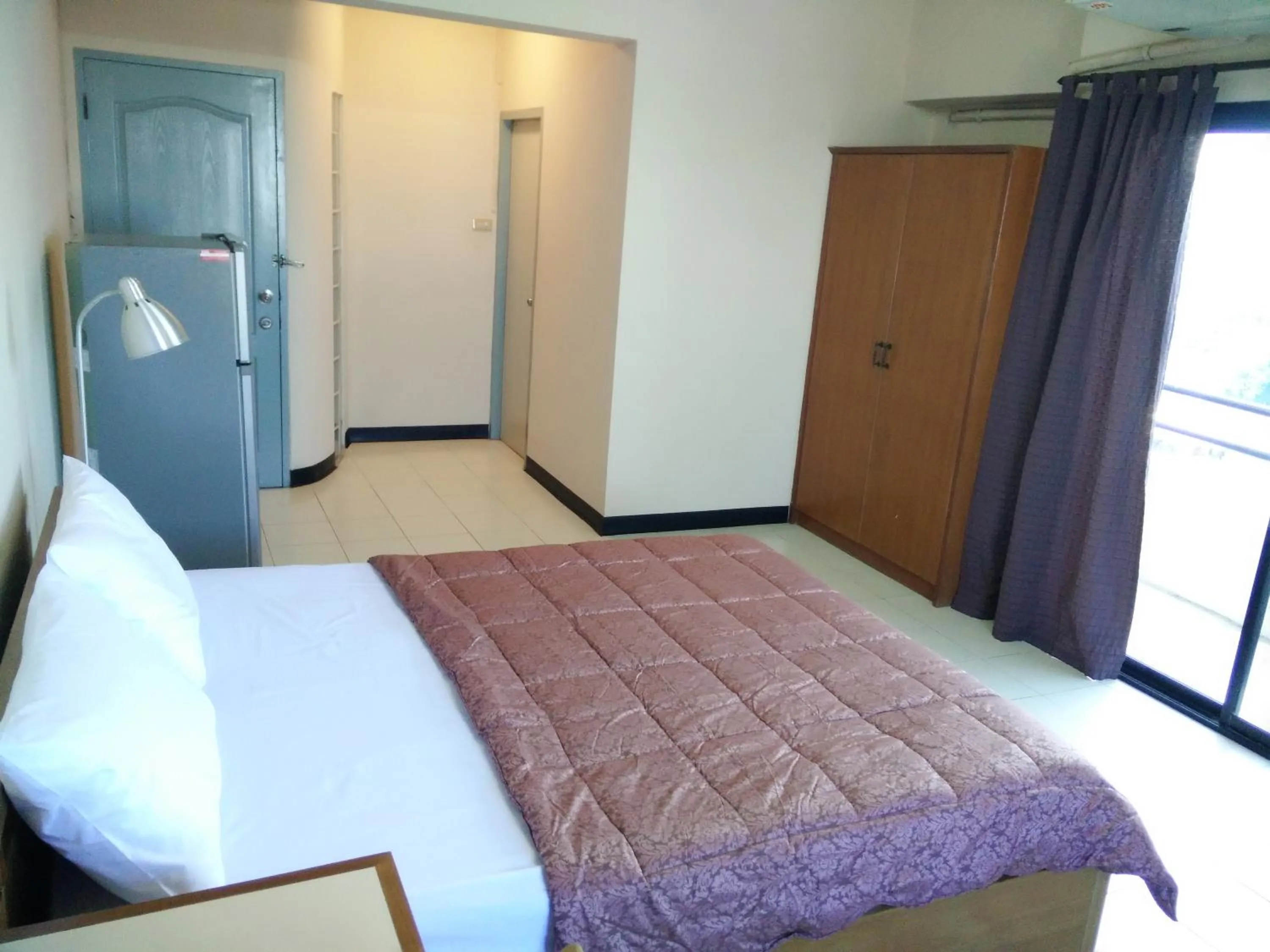 Bed in Grand Residence Ngamwongwan 19