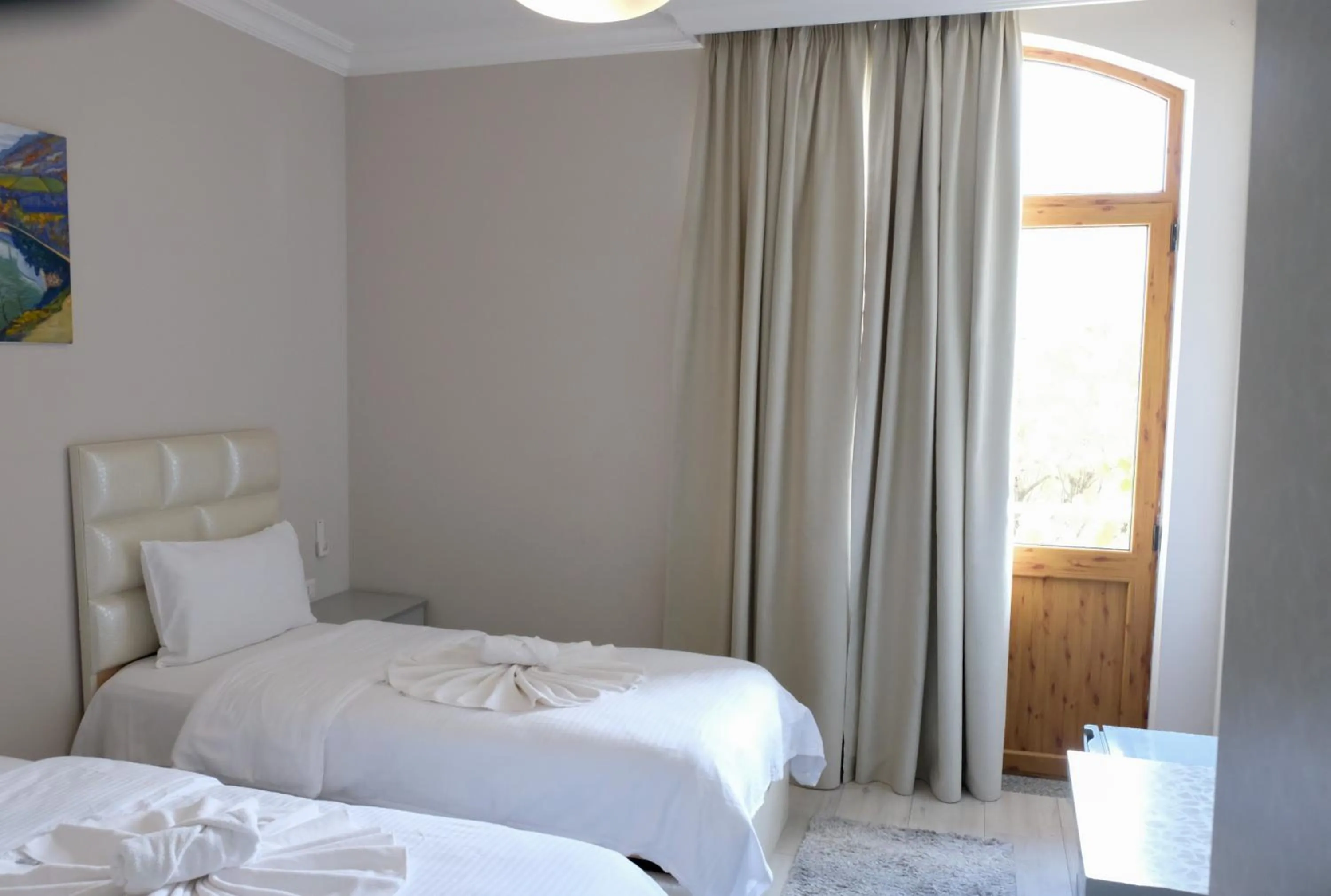 Photo of the whole room, Bed in Buna Park Hotel