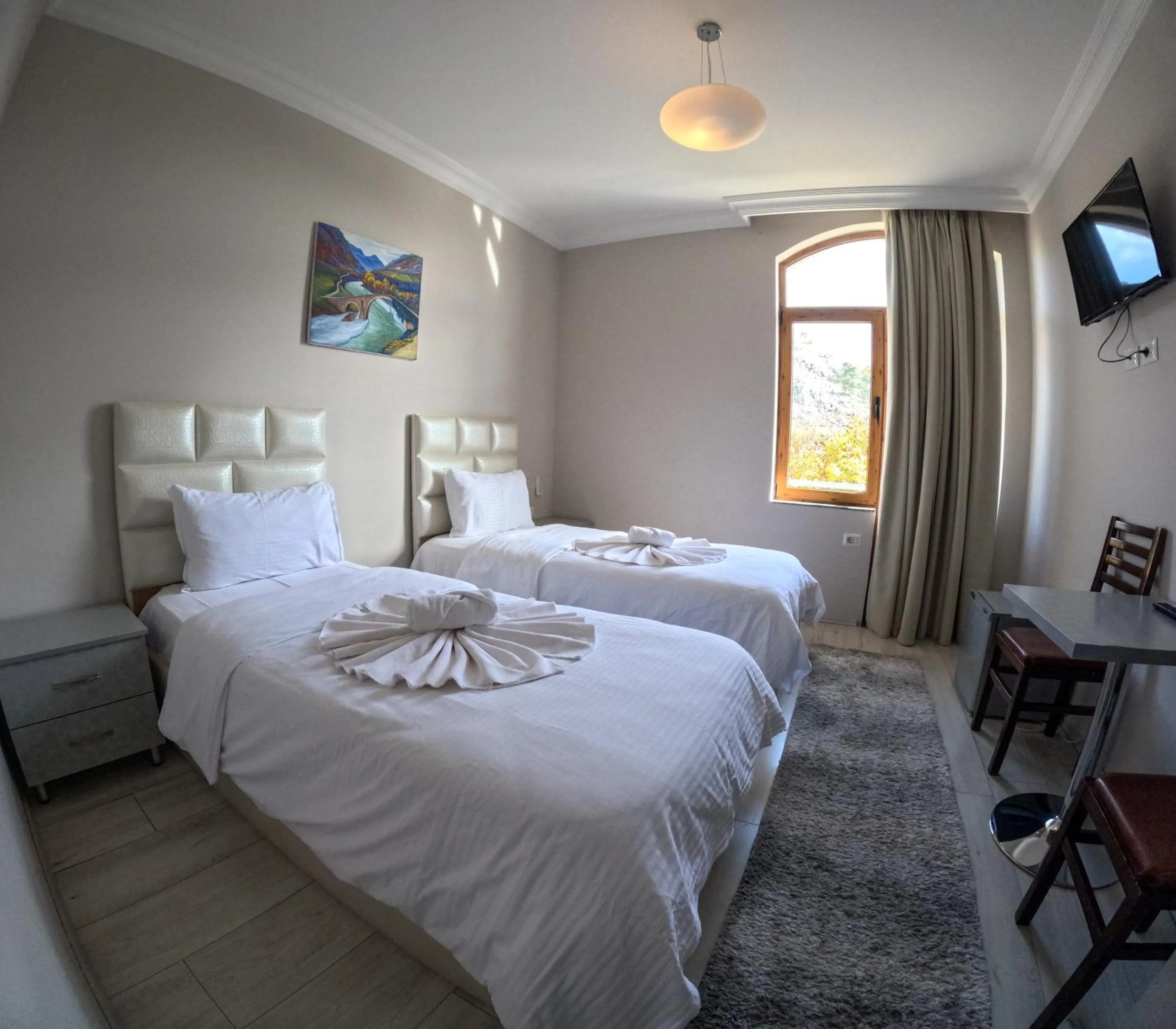 Photo of the whole room, Bed in Buna Park Hotel