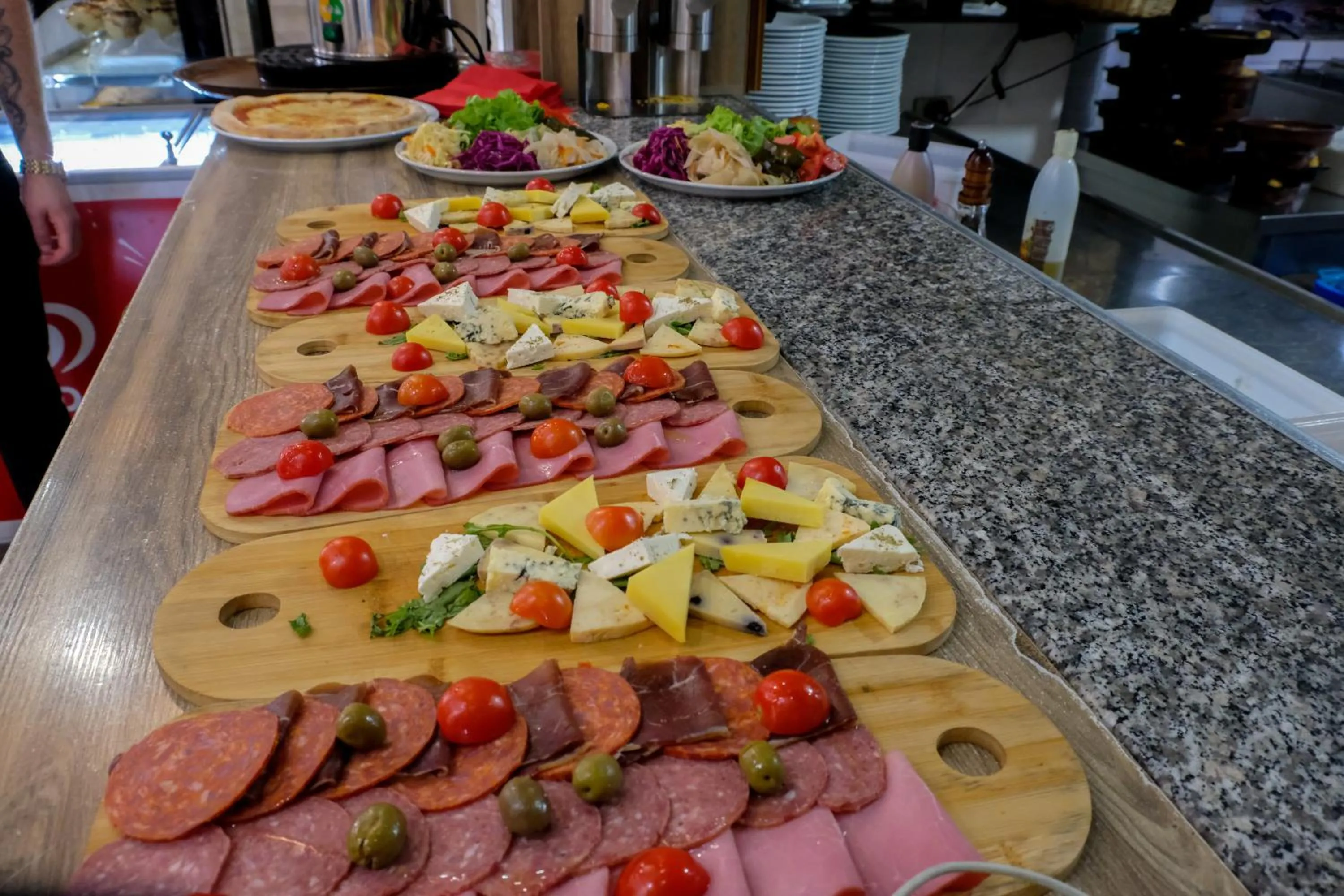 Buffet breakfast in Buna Park Hotel