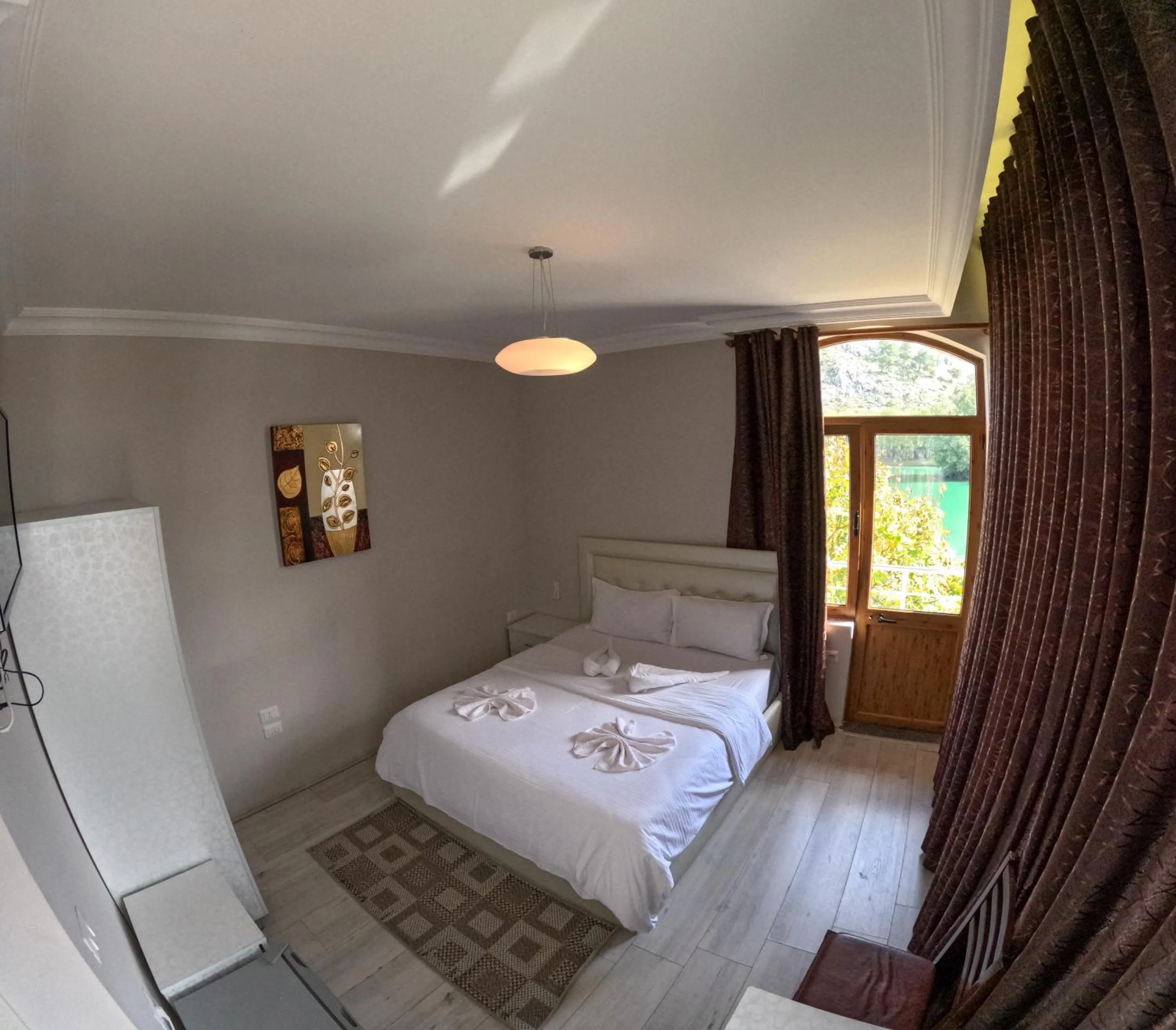 Photo of the whole room, Bed in Buna Park Hotel