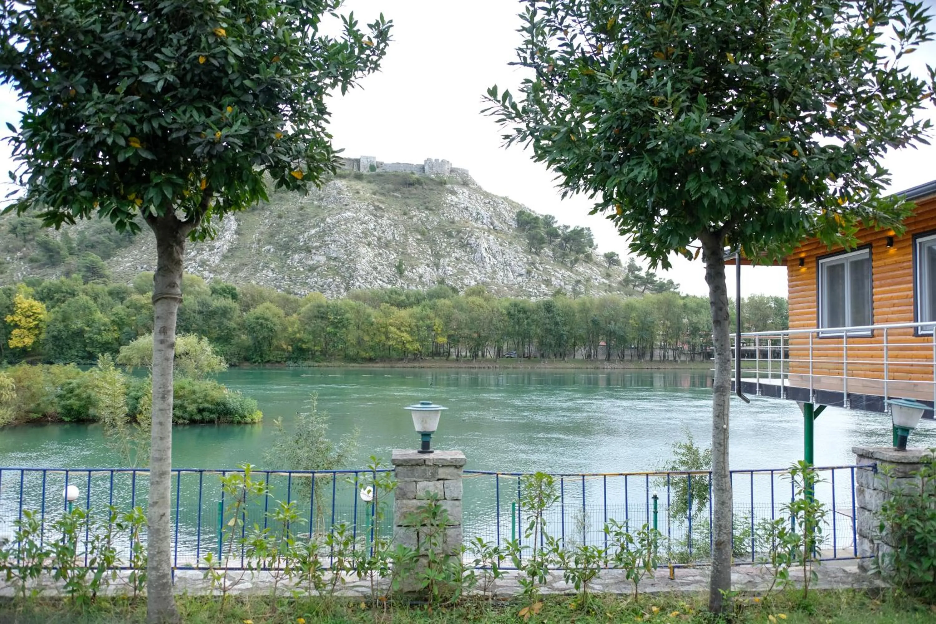 Lake view in Buna Park Hotel