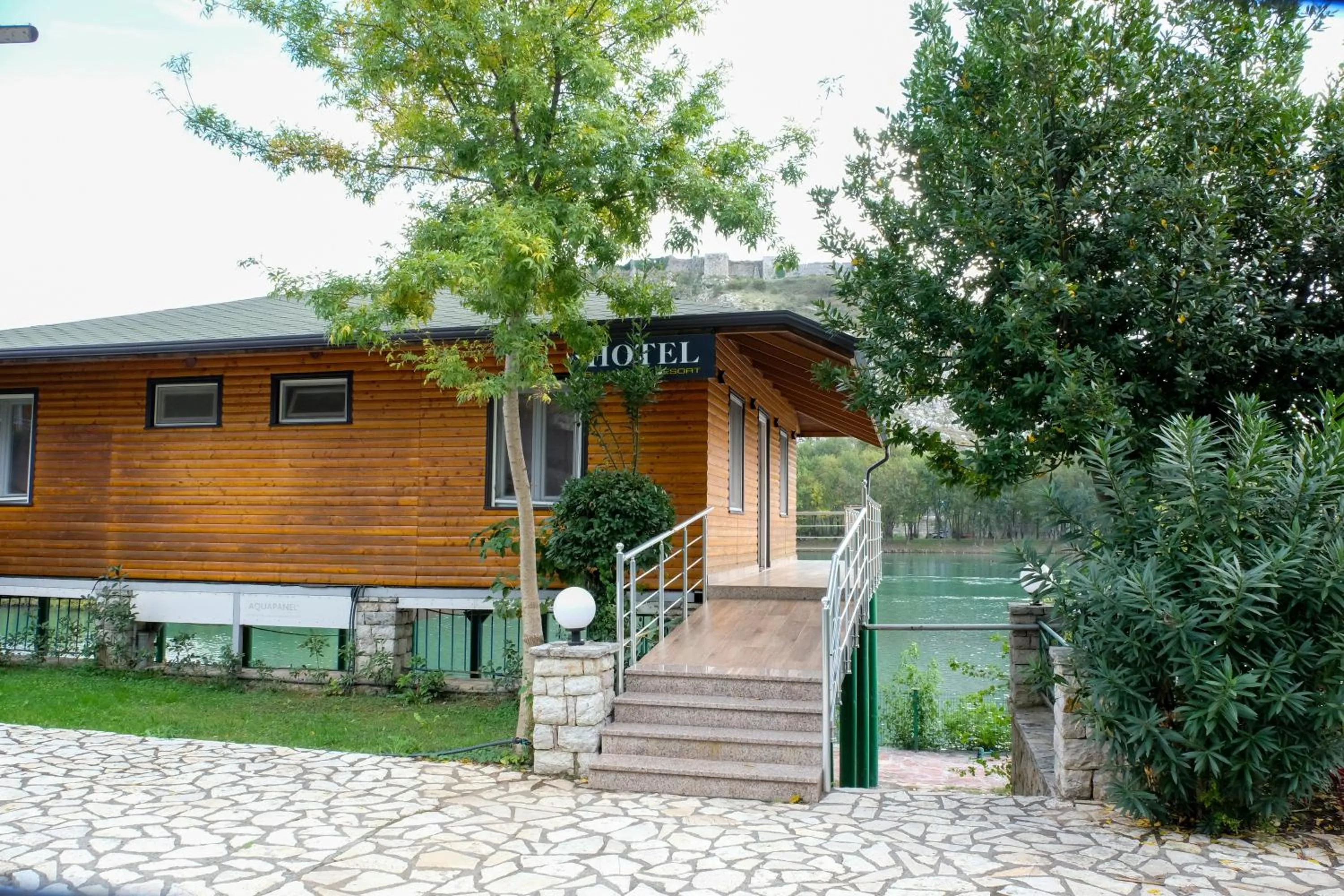 Property building in Buna Park Hotel