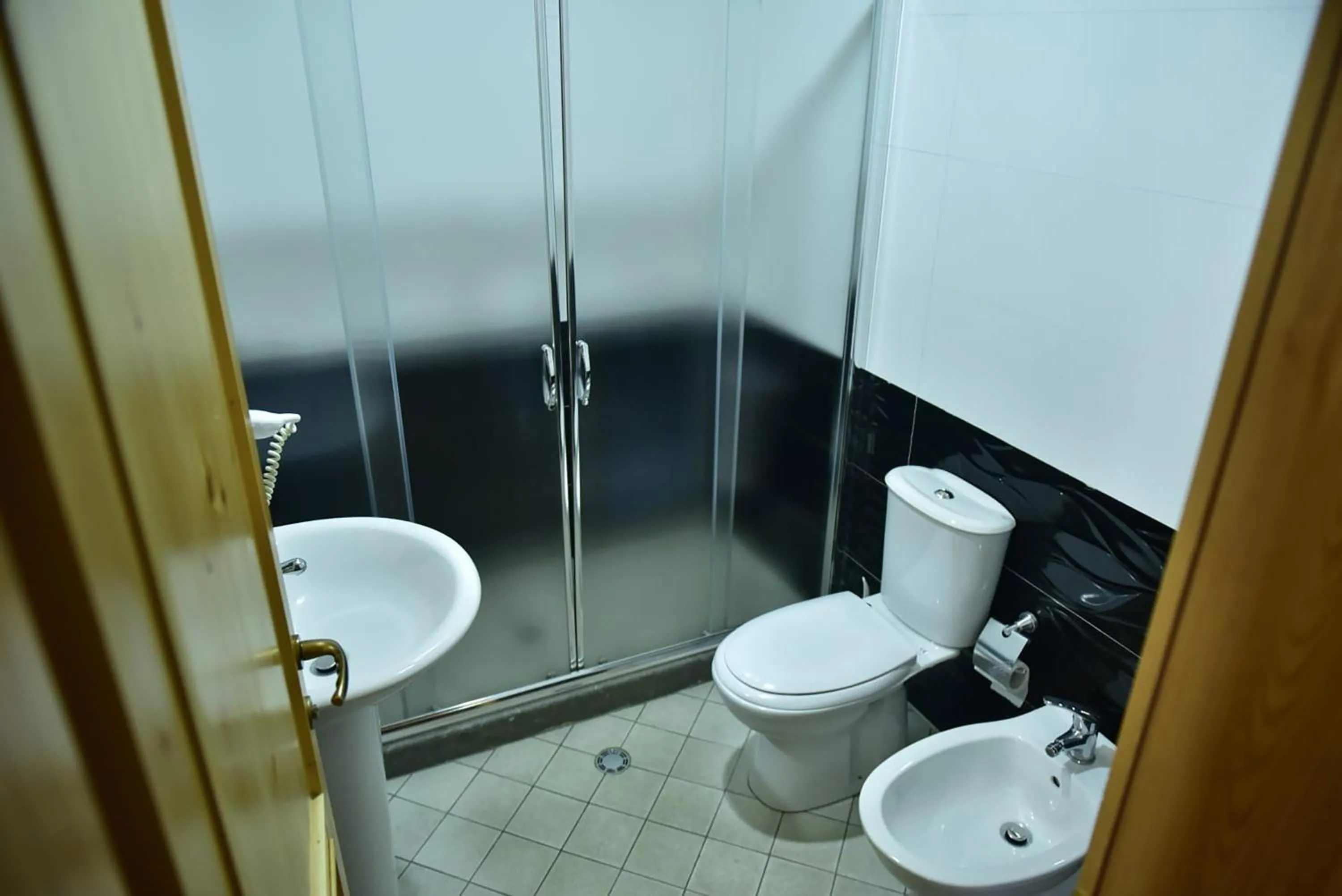 Bathroom in Buna Park Hotel