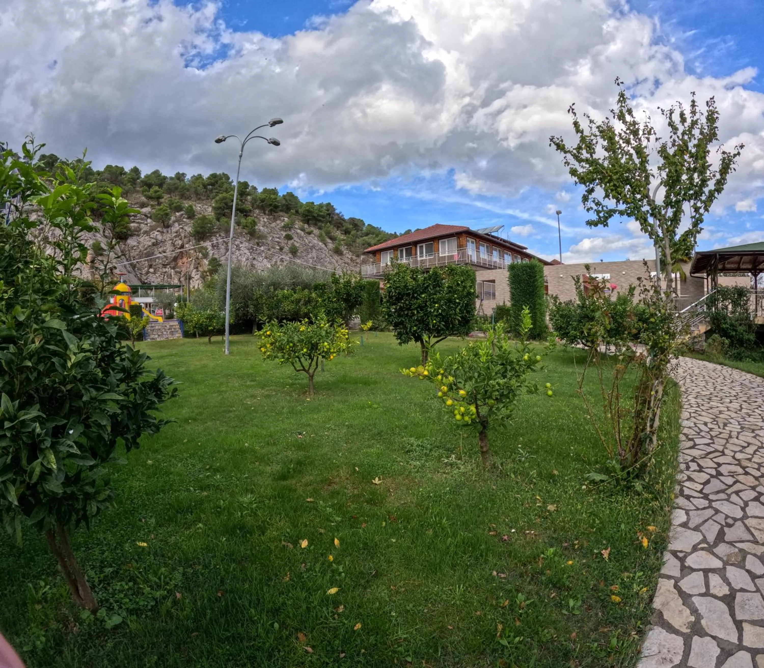 Garden in Buna Park Hotel