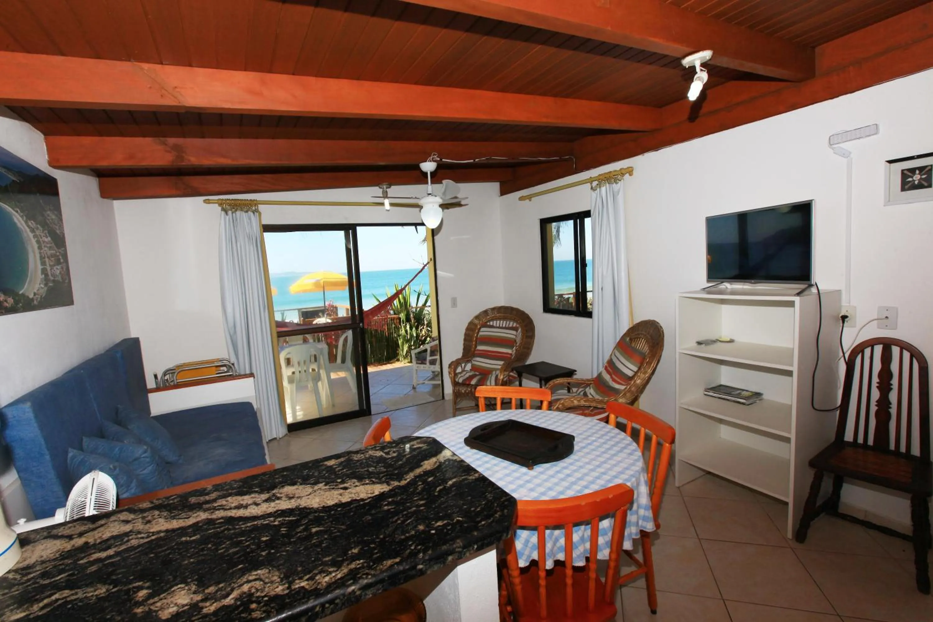 Living room in Pousada Hibisco