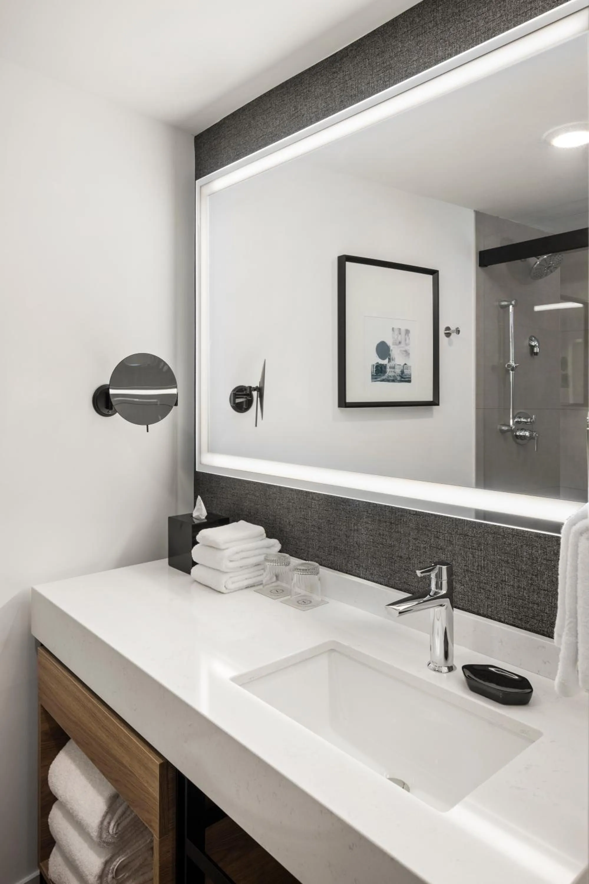 Bathroom in Sheraton Minneapolis Downtown Convention Center