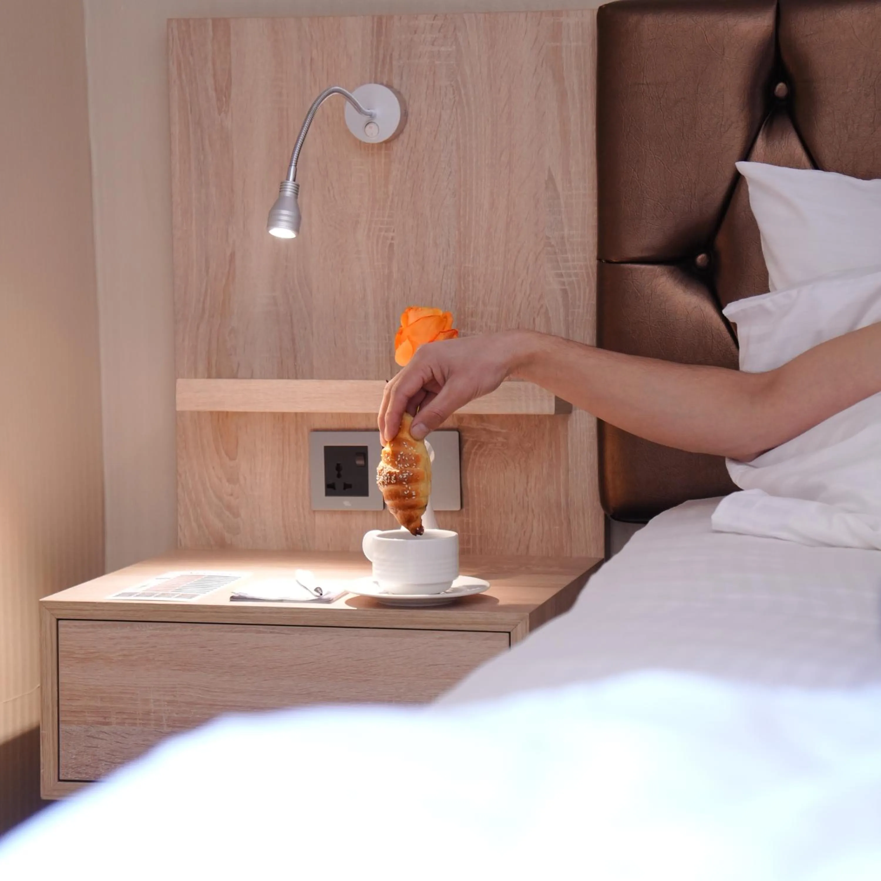 Bed in Masaya By Emerald