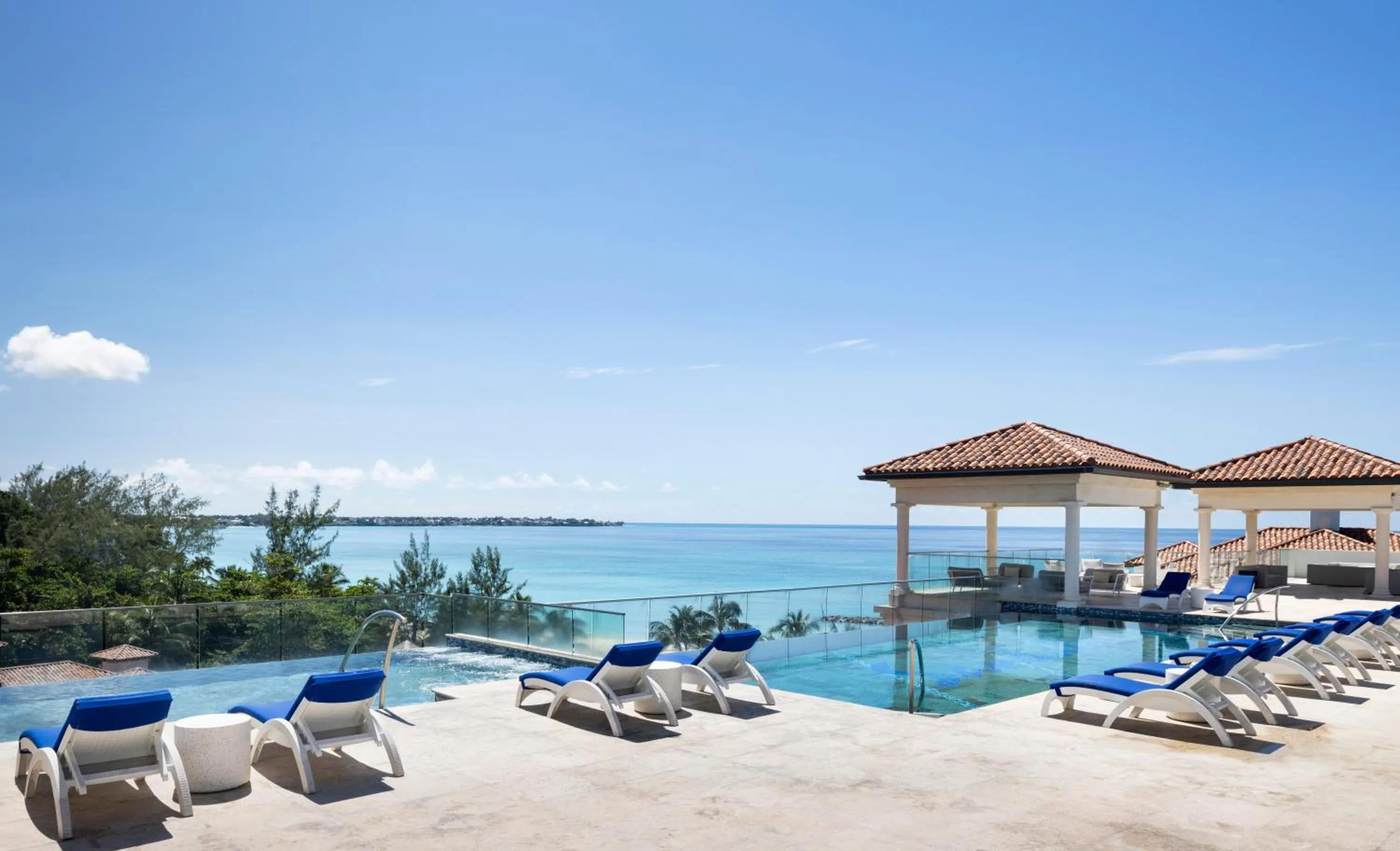 Swimming pool in Sandals Royal Barbados All Inclusive - Couples Only