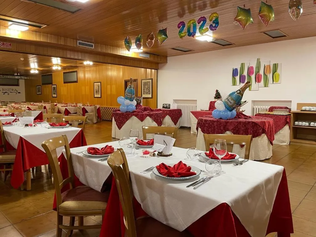 Restaurant/places to eat in Hotel Sancamillo