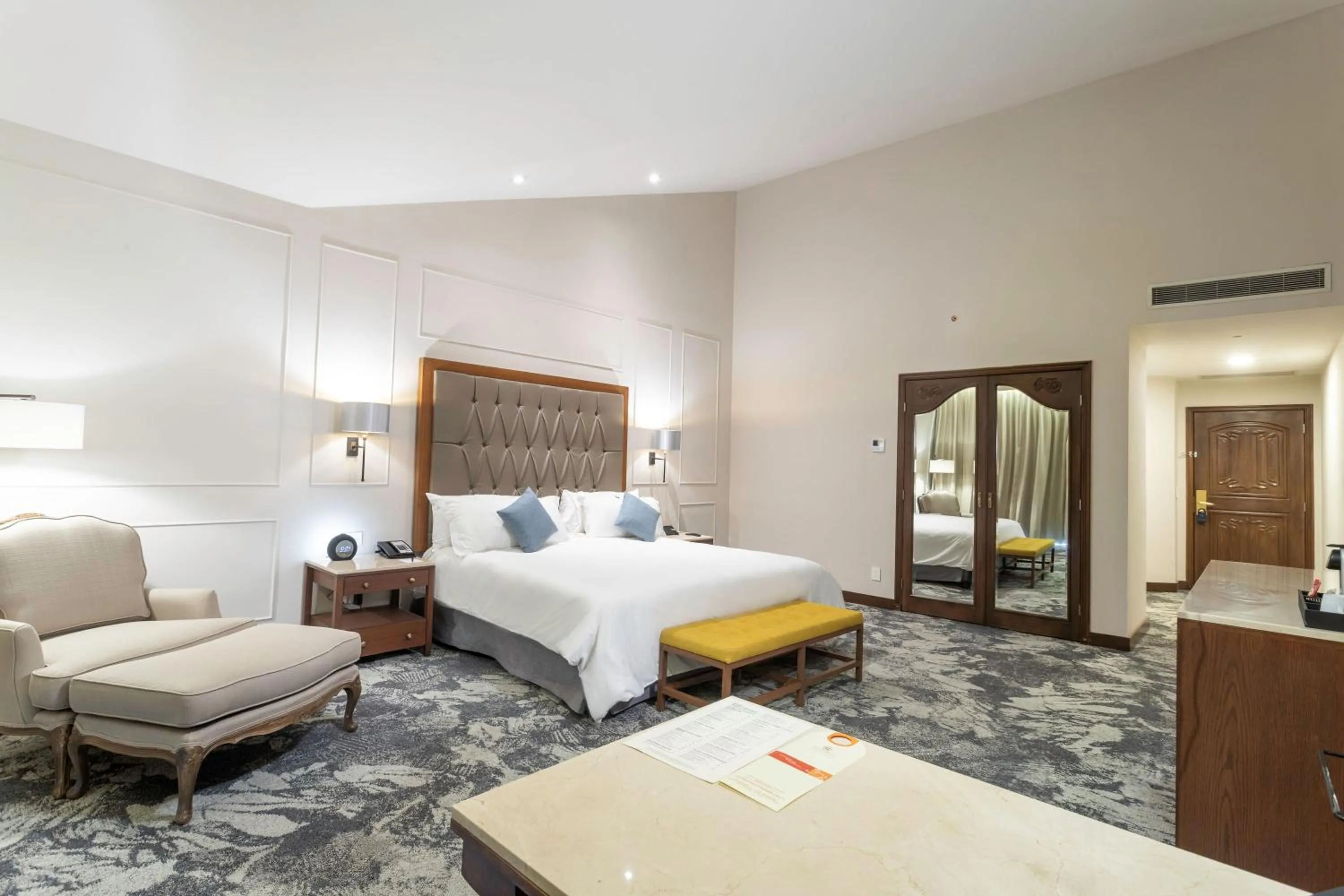 Bedroom, Bed in Quinta Real Saltillo