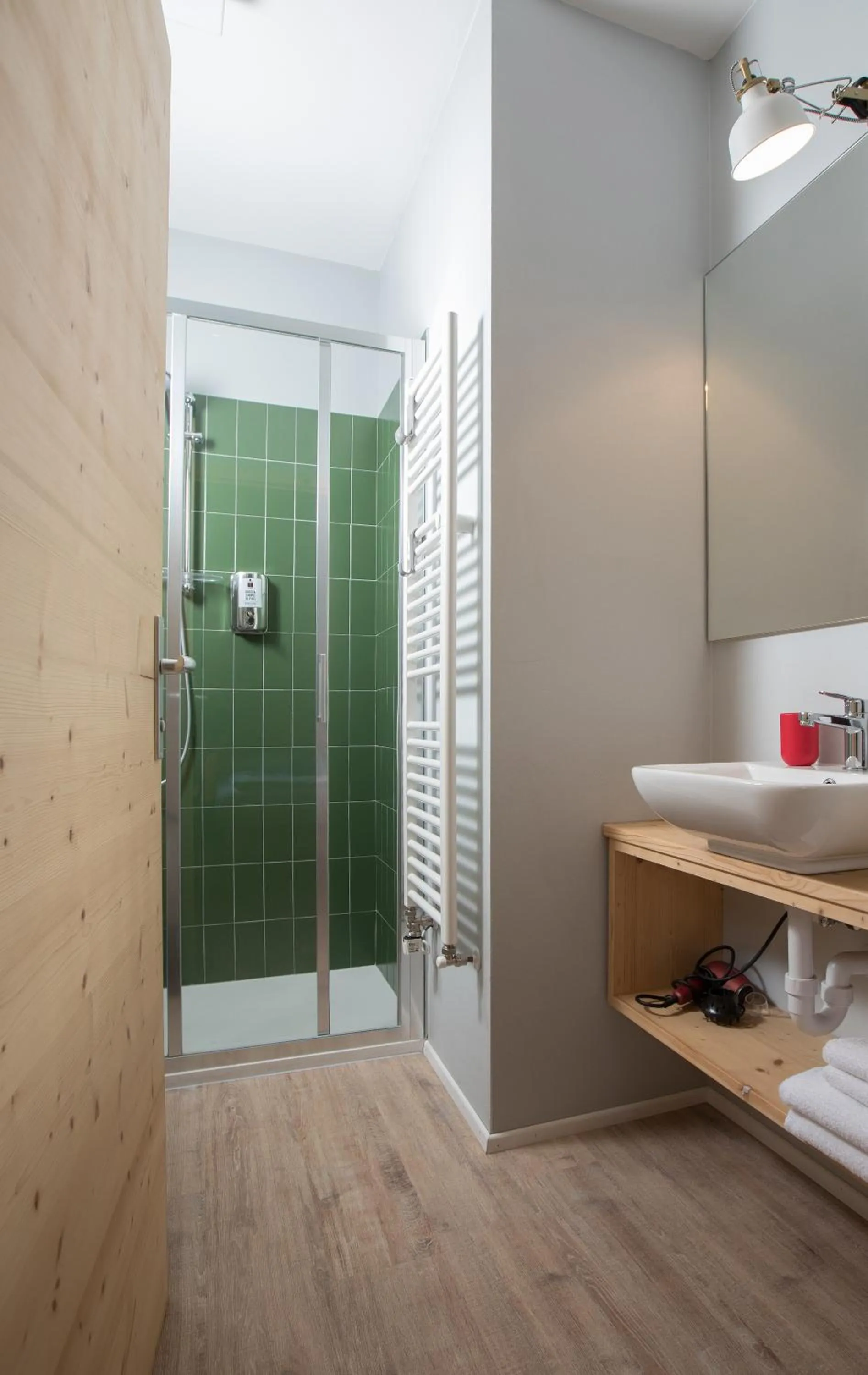 Shower in Ostello Alpino