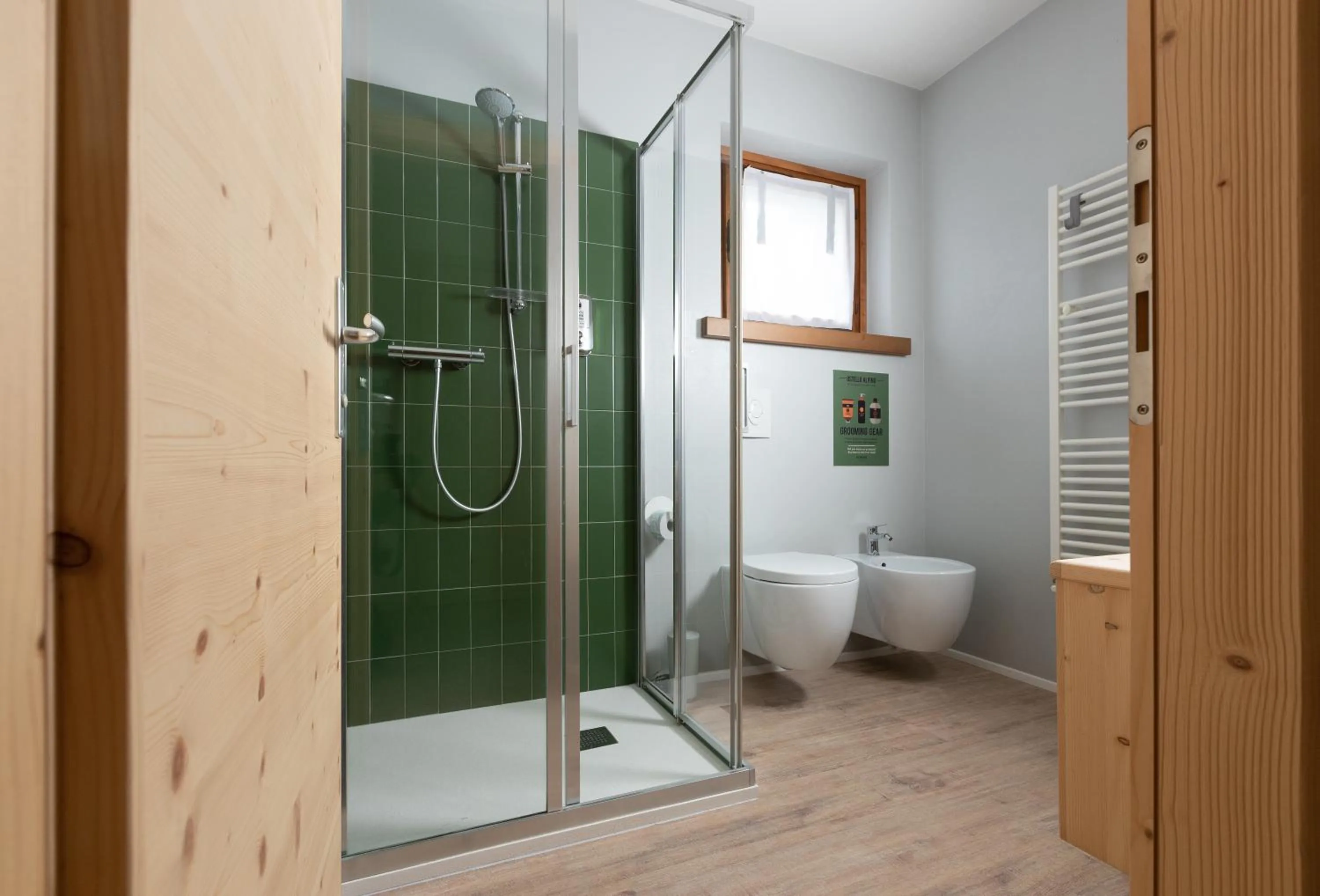 Shower in Ostello Alpino