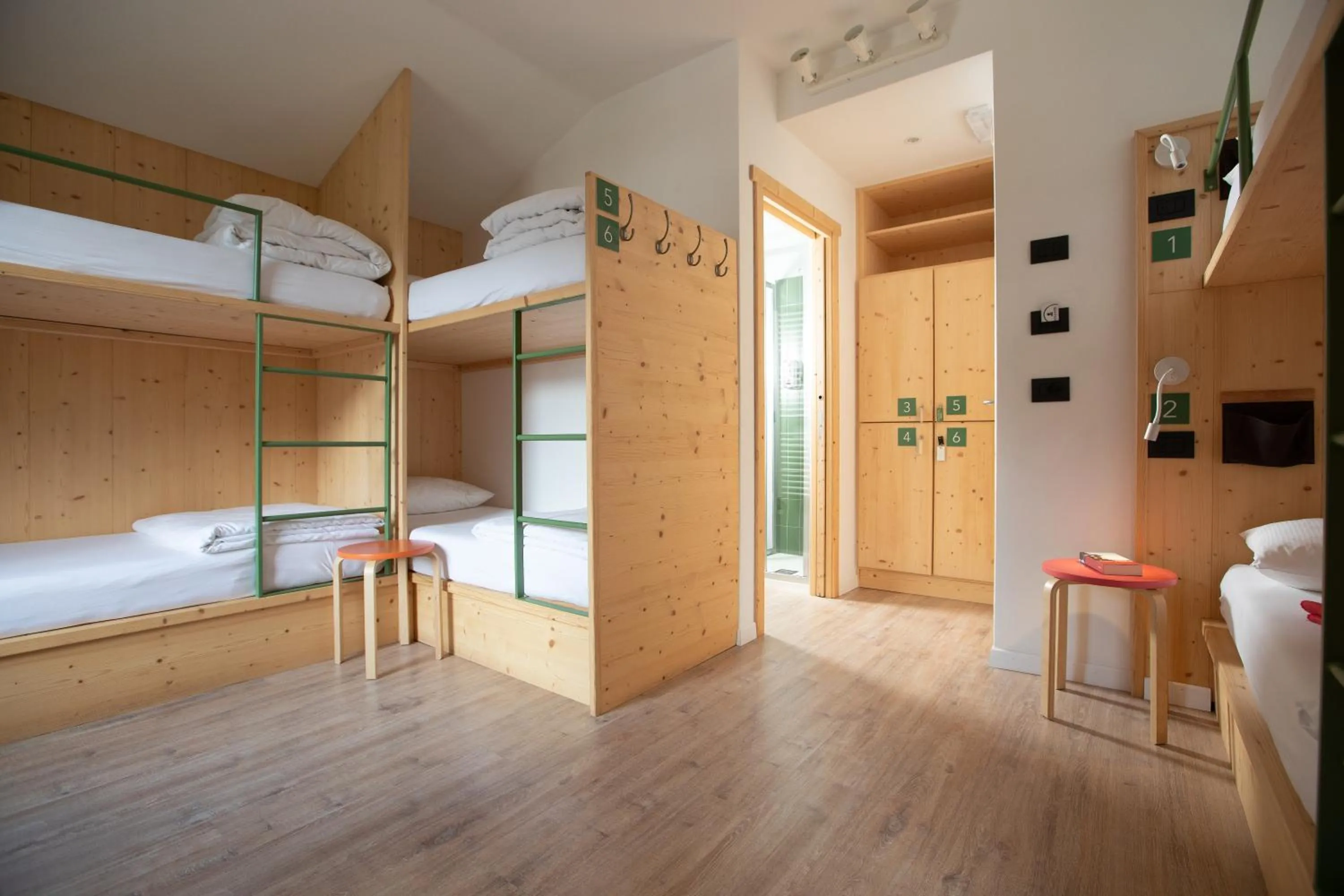 Photo of the whole room, Bed in Ostello Alpino