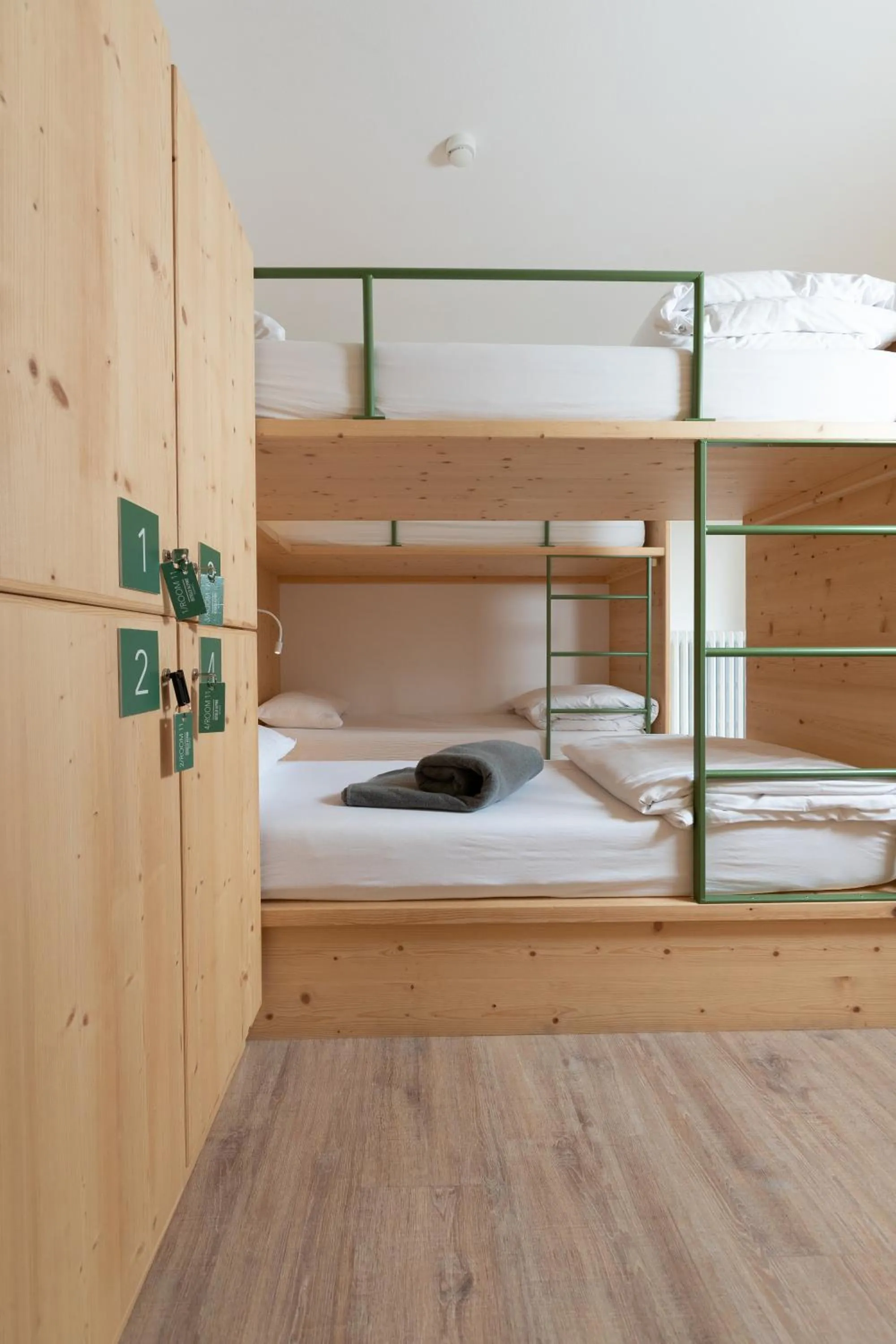 Photo of the whole room, Bed in Ostello Alpino