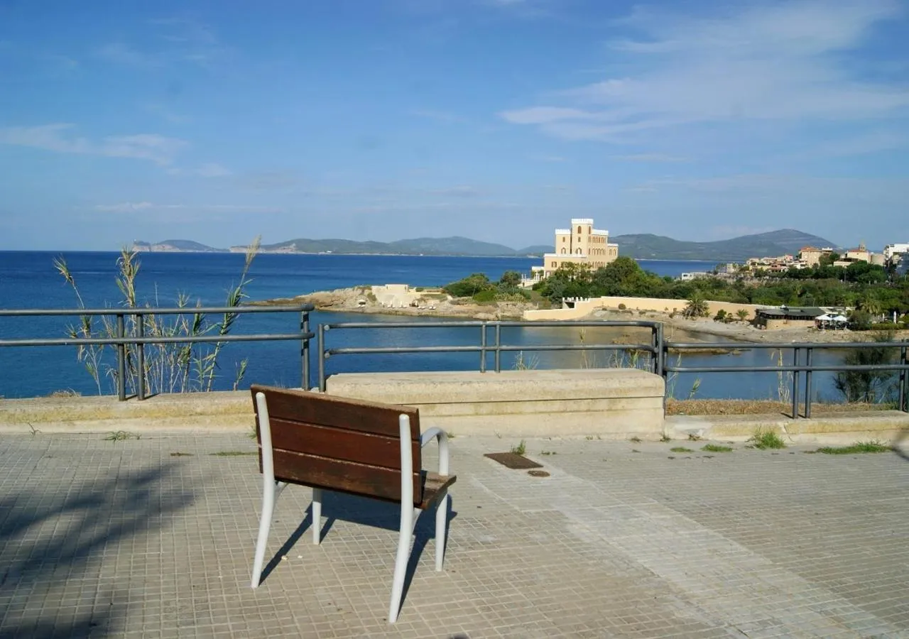 Sea view in Alma di Alghero Apartments
