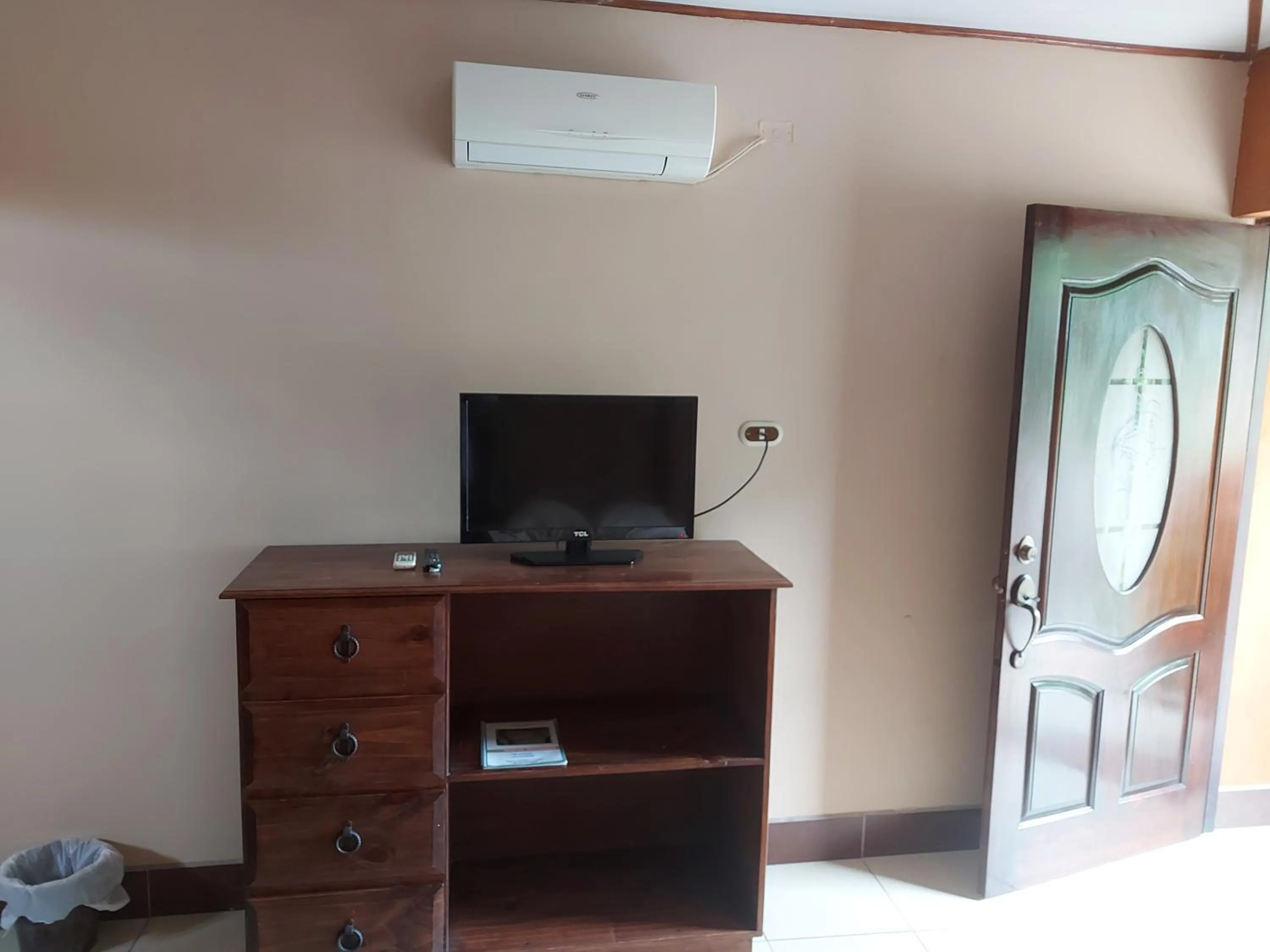 TV and multimedia in Hotel Torre Fuerte