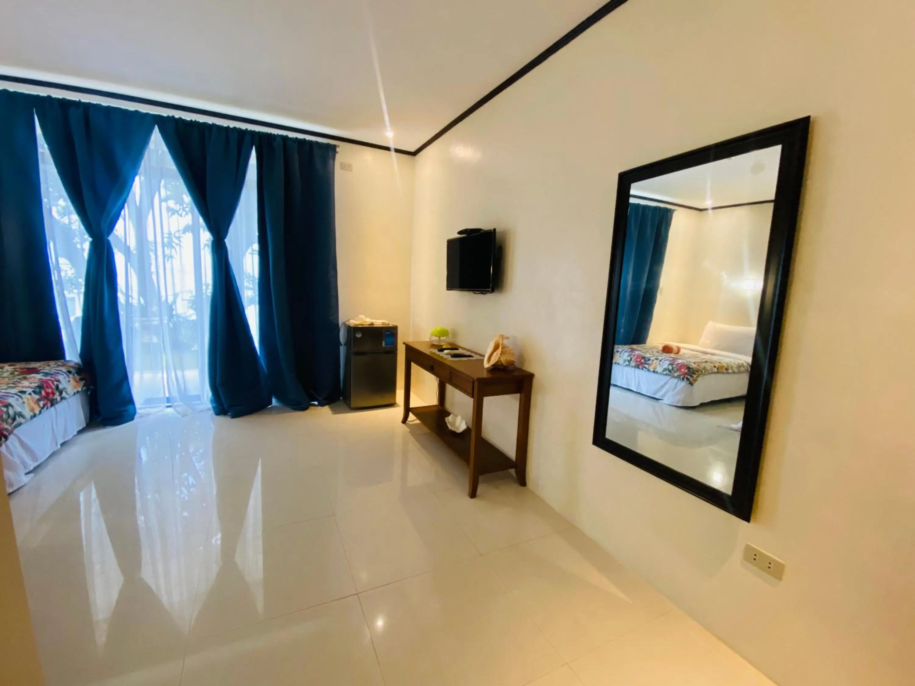 TV and multimedia, Bed in Bentrina Diving Resort