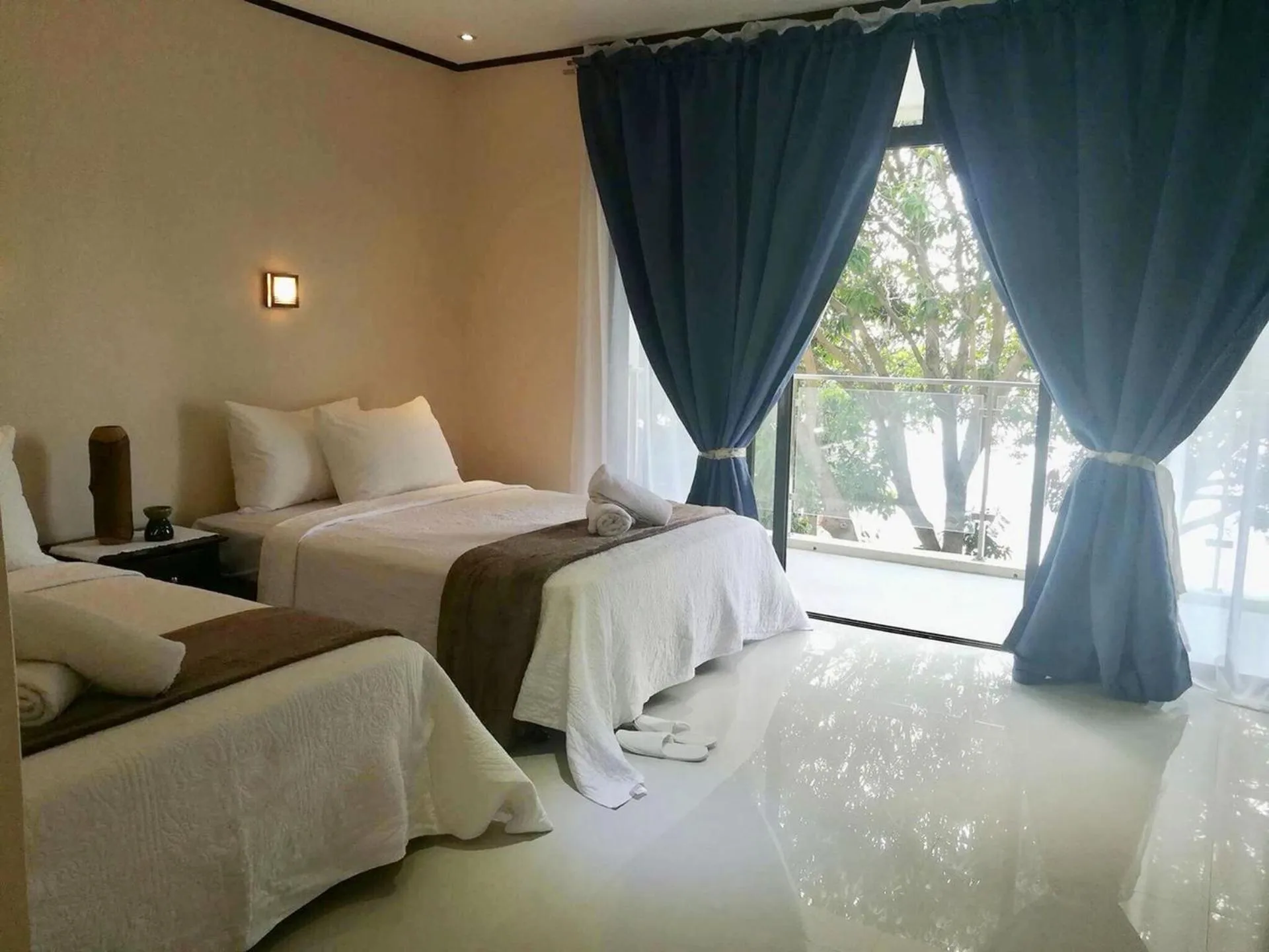 Bed in Bentrina Diving Resort