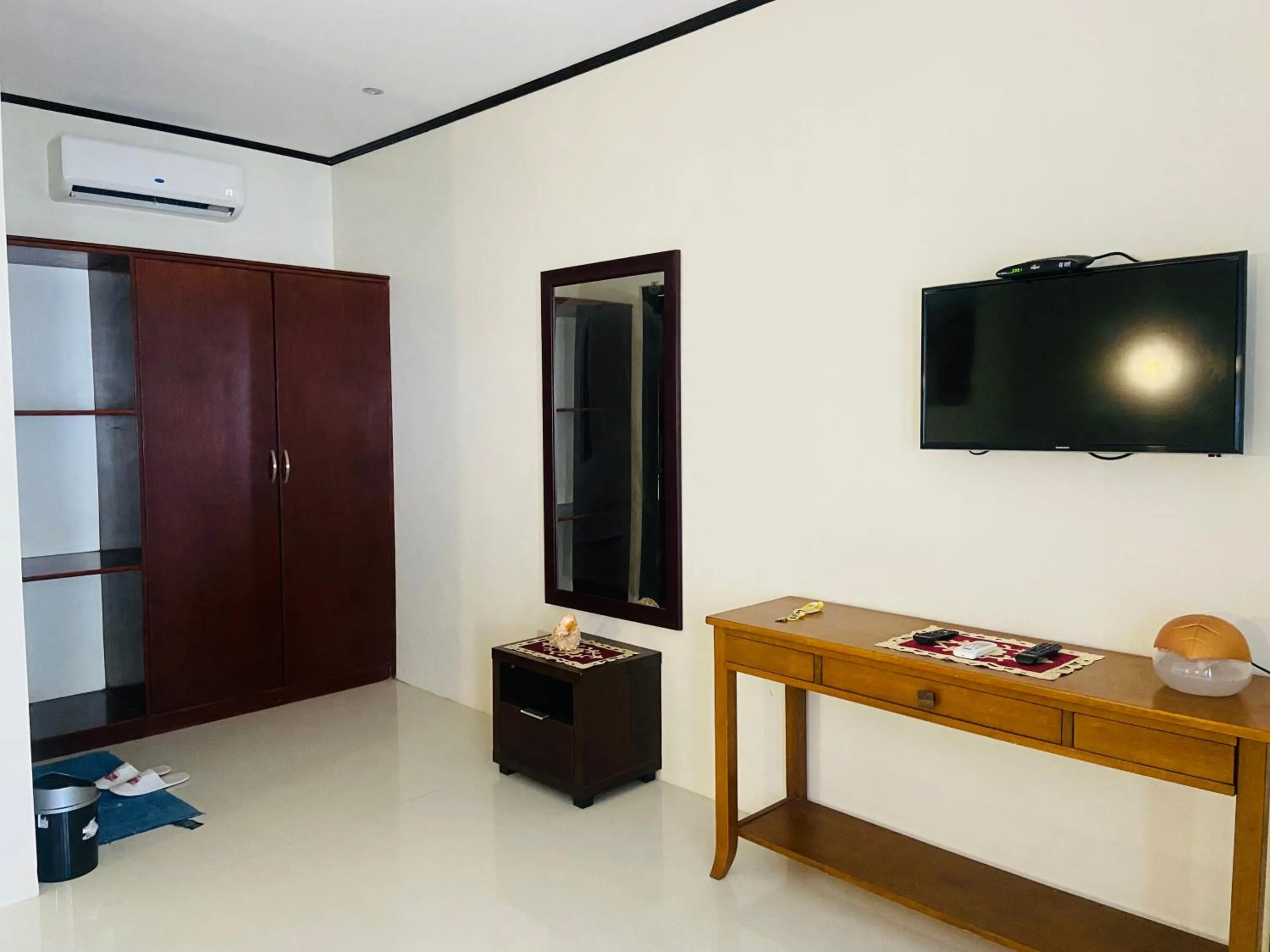 TV and multimedia in Bentrina Diving Resort