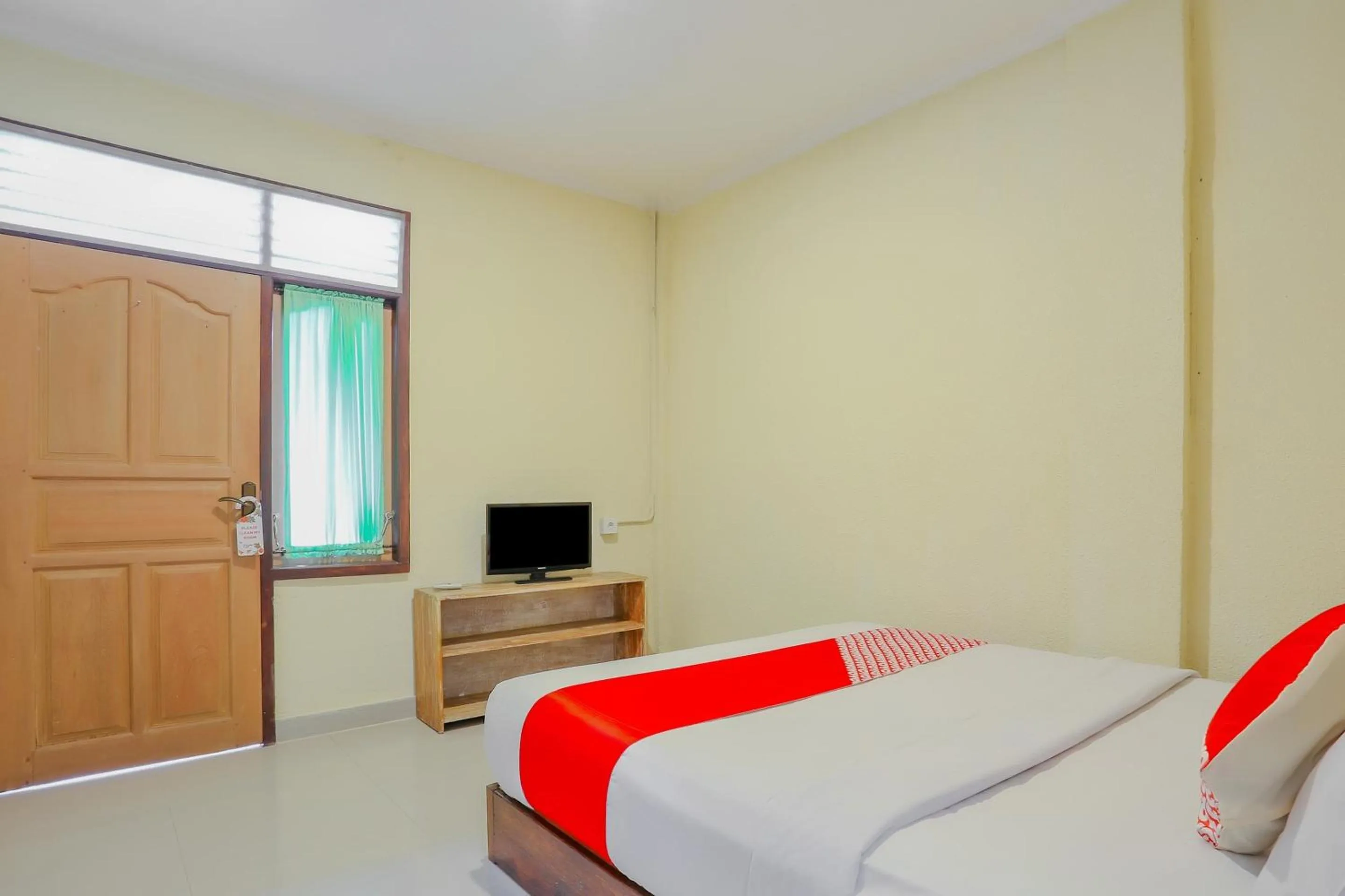 Bedroom, Bed in OYO Life 90301 Hidden Village Uluwatu