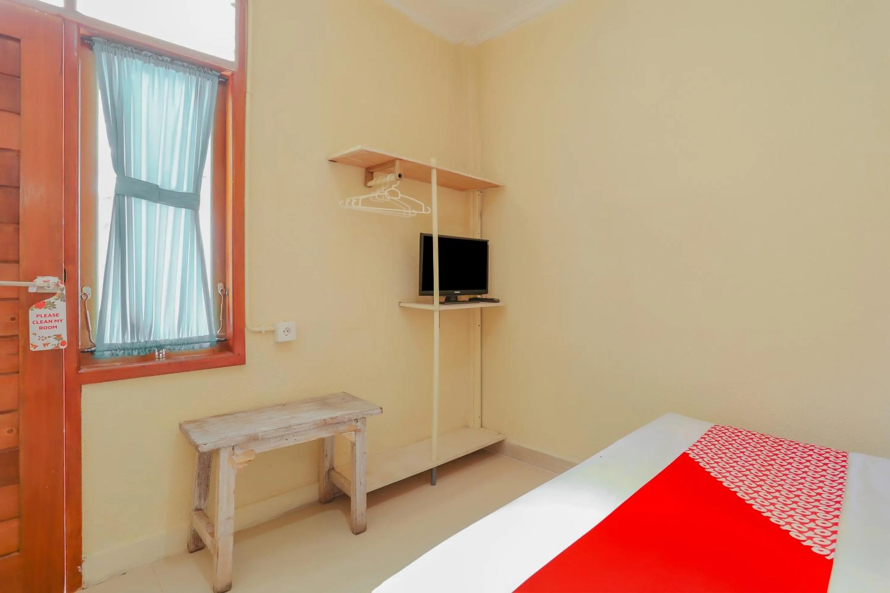 Bedroom, Bed in OYO Life 90301 Hidden Village Uluwatu