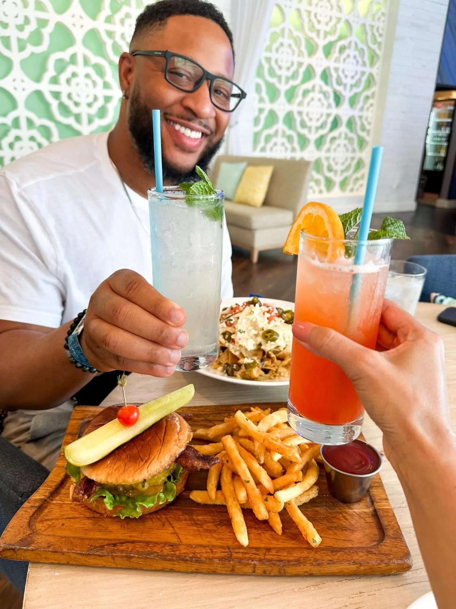 Lounge or bar in Riviera Resort Palm Springs