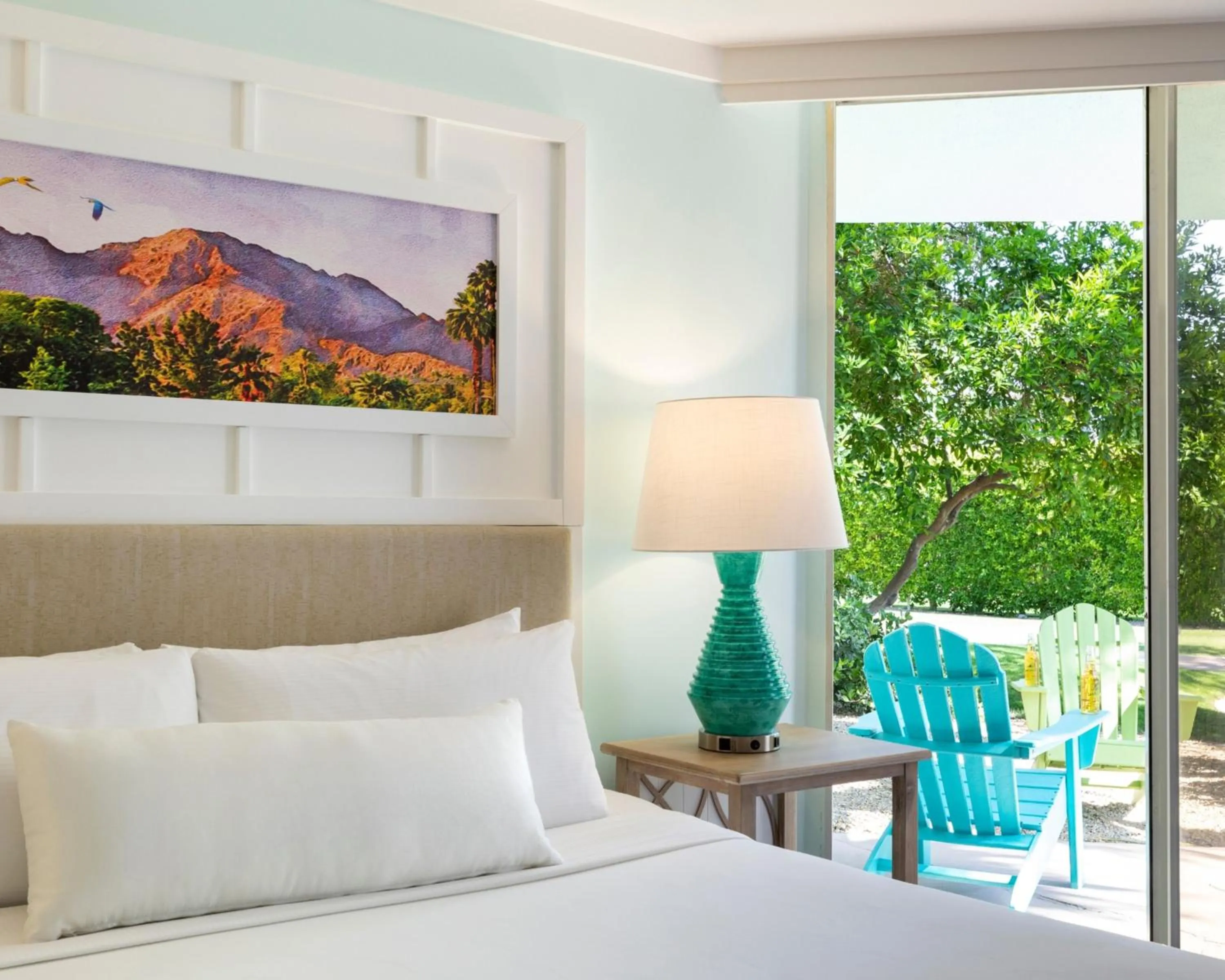 Photo of the whole room, Bed in Riviera Resort Palm Springs