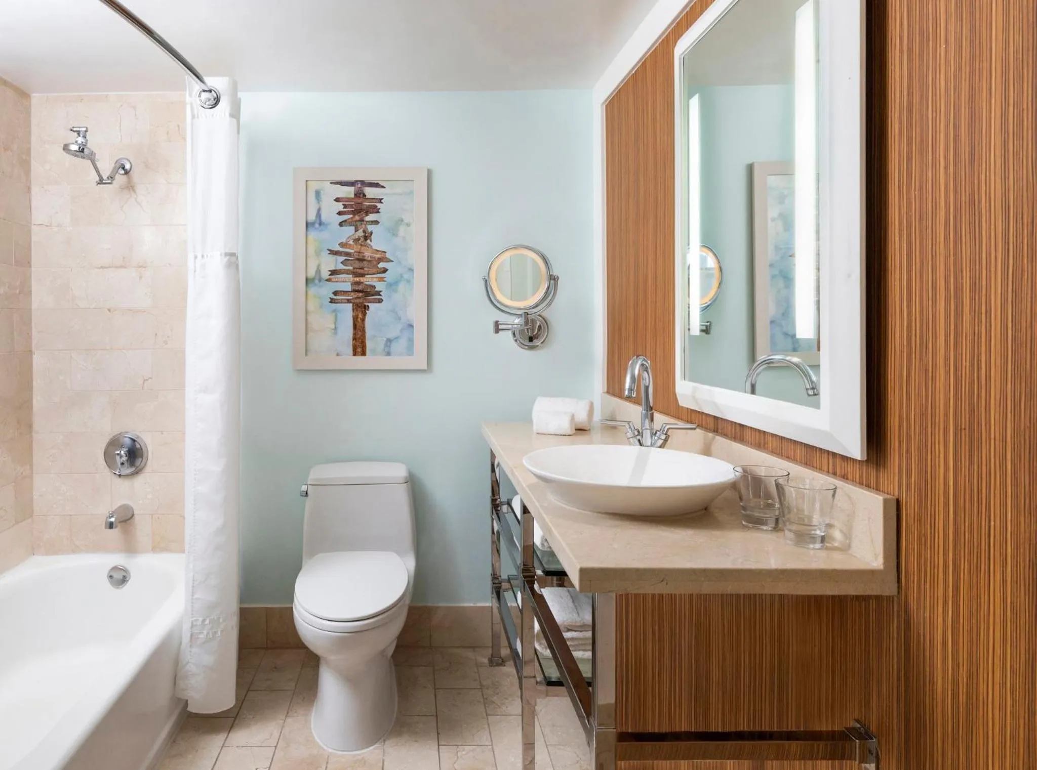 Photo of the whole room in Riviera Resort Palm Springs