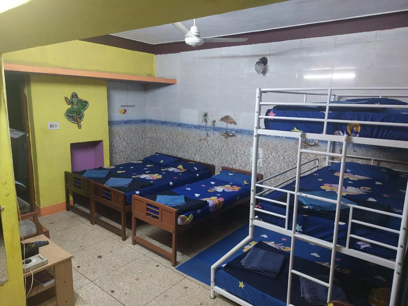 Bed in Honey Palace Homestay