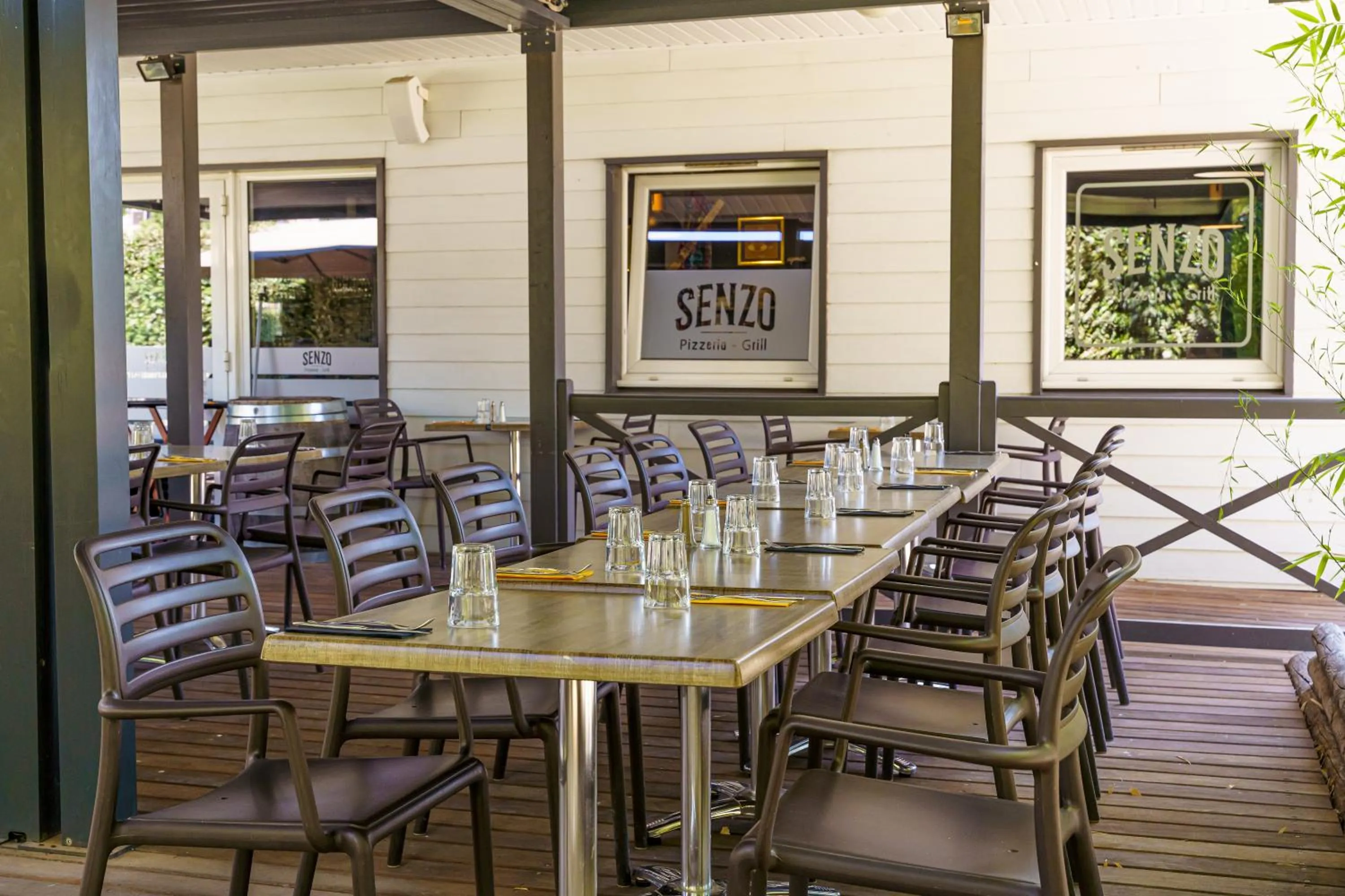 Patio in Brit Hotel Confort Manosque Cadarache