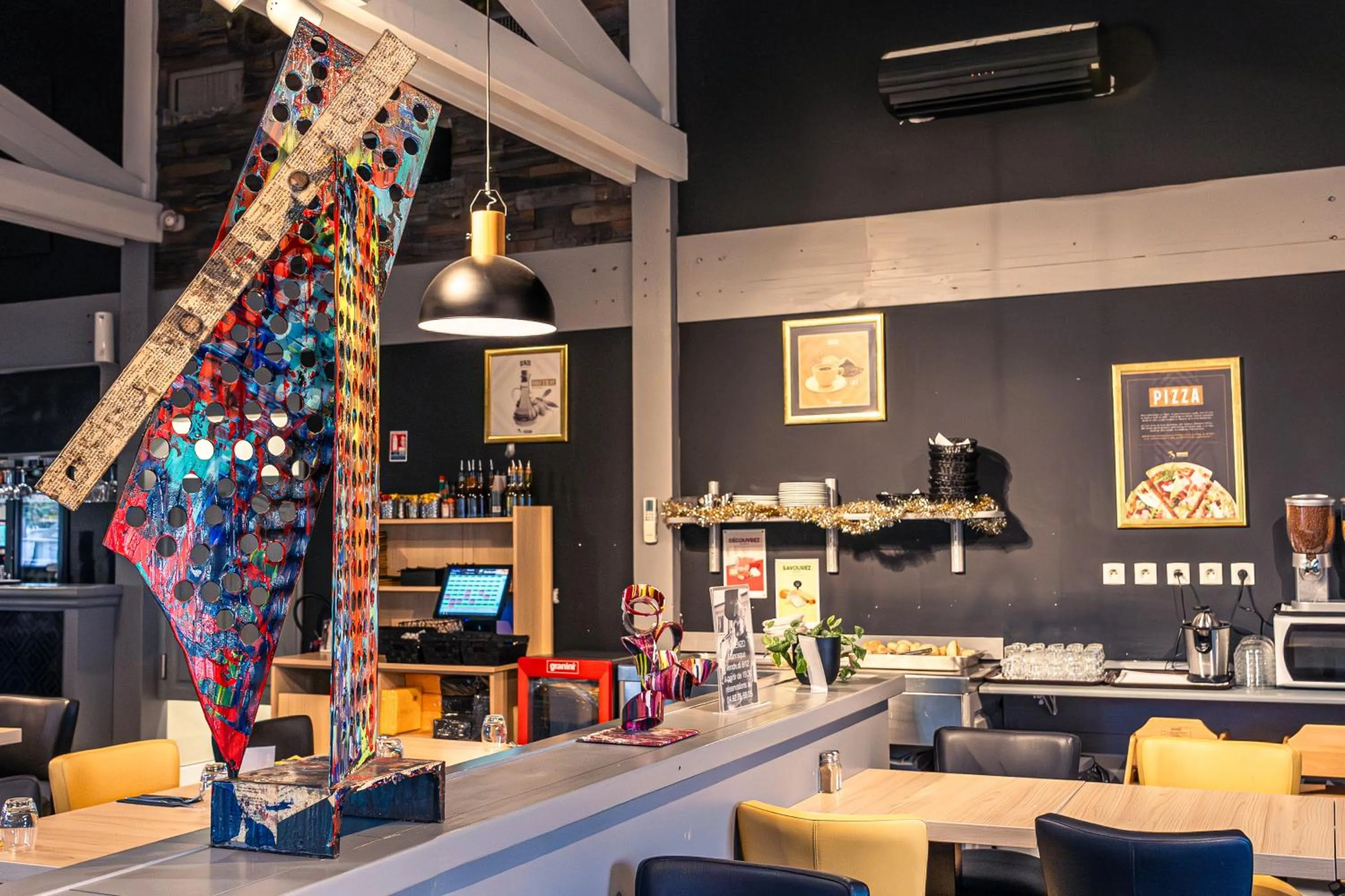 Restaurant/places to eat in Brit Hotel Confort Manosque Cadarache