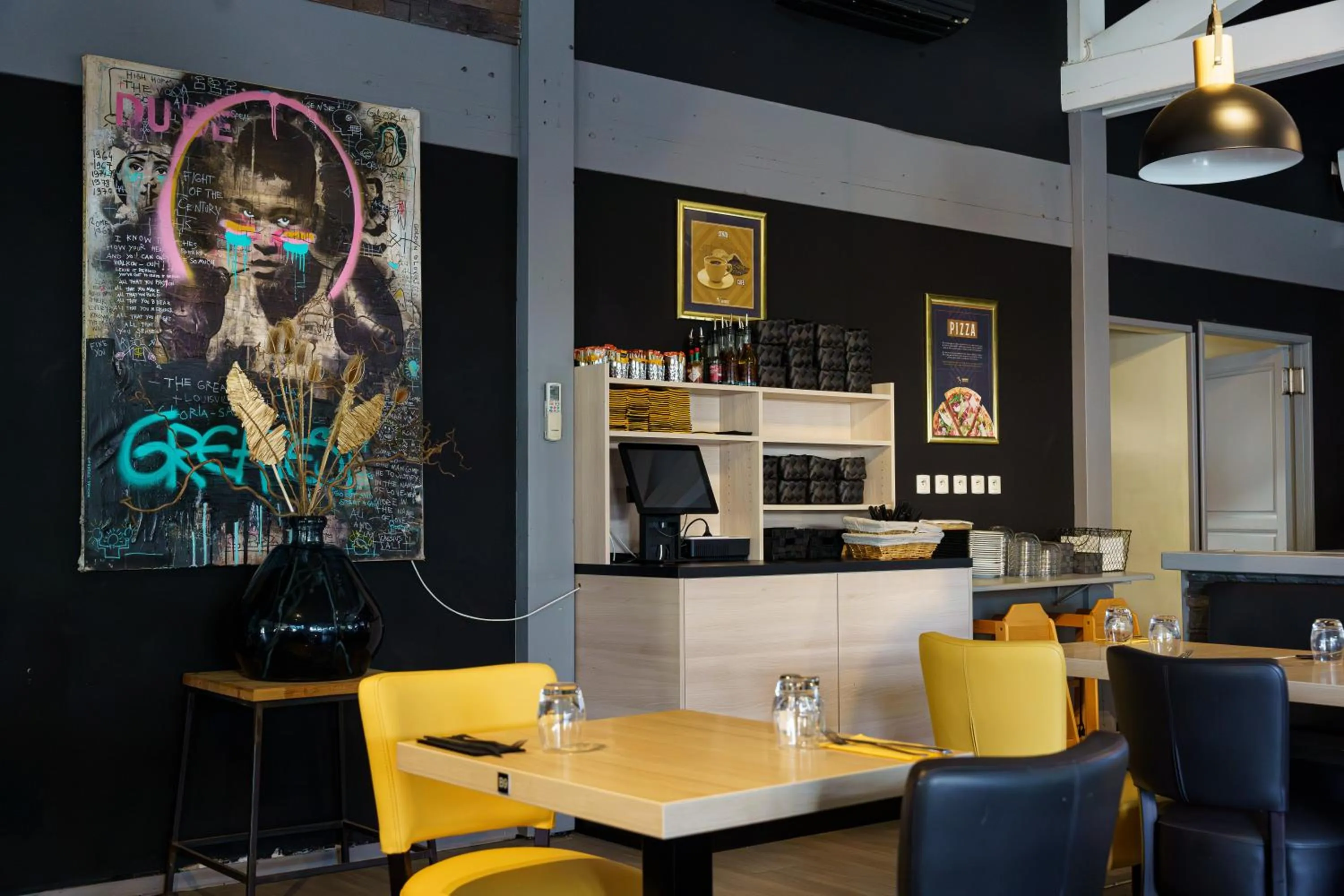 Restaurant/places to eat in Brit Hotel Confort Manosque Cadarache