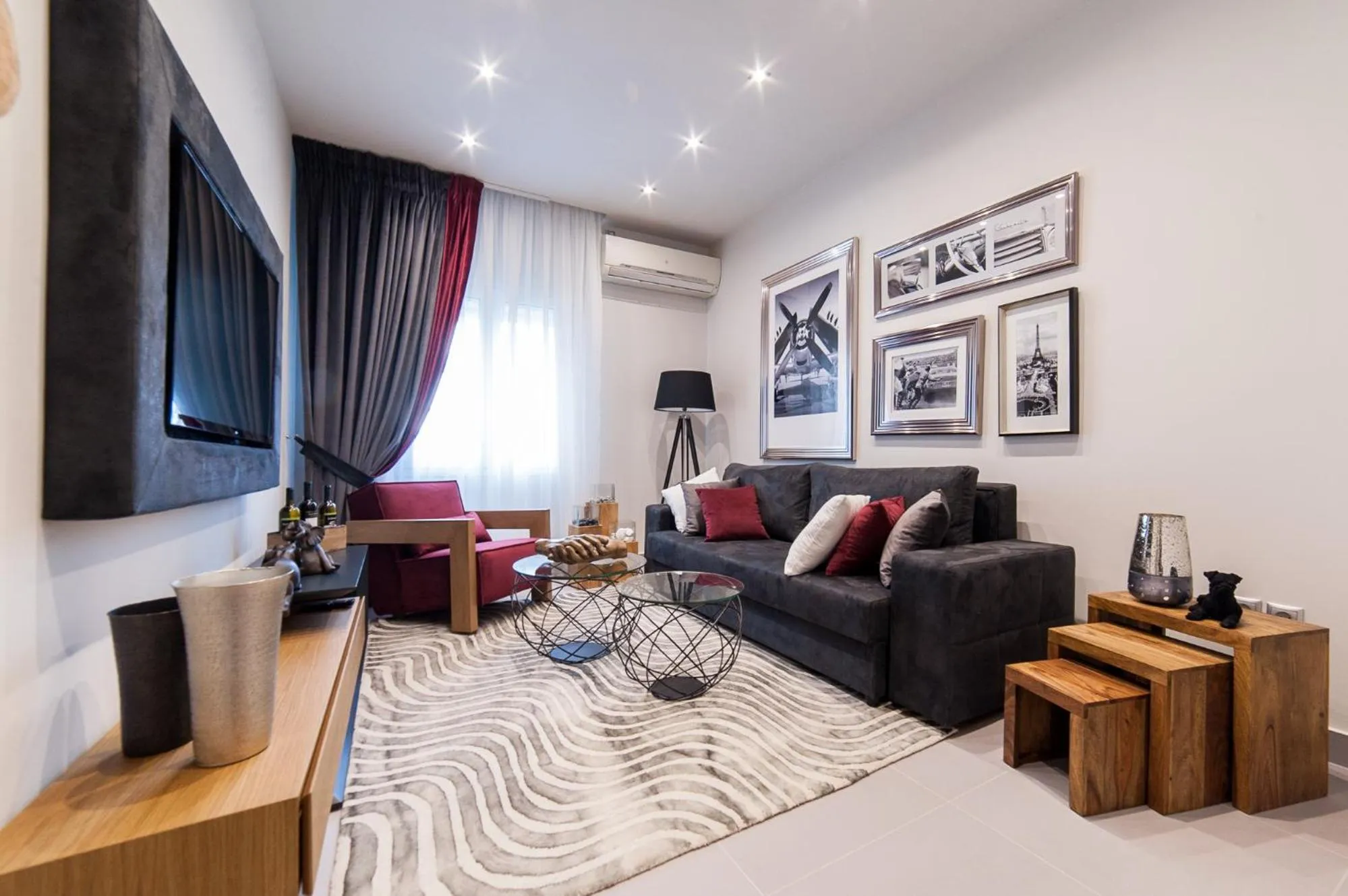 TV and multimedia in Acropolis View Deluxe Penthouse & Luxury Apartments