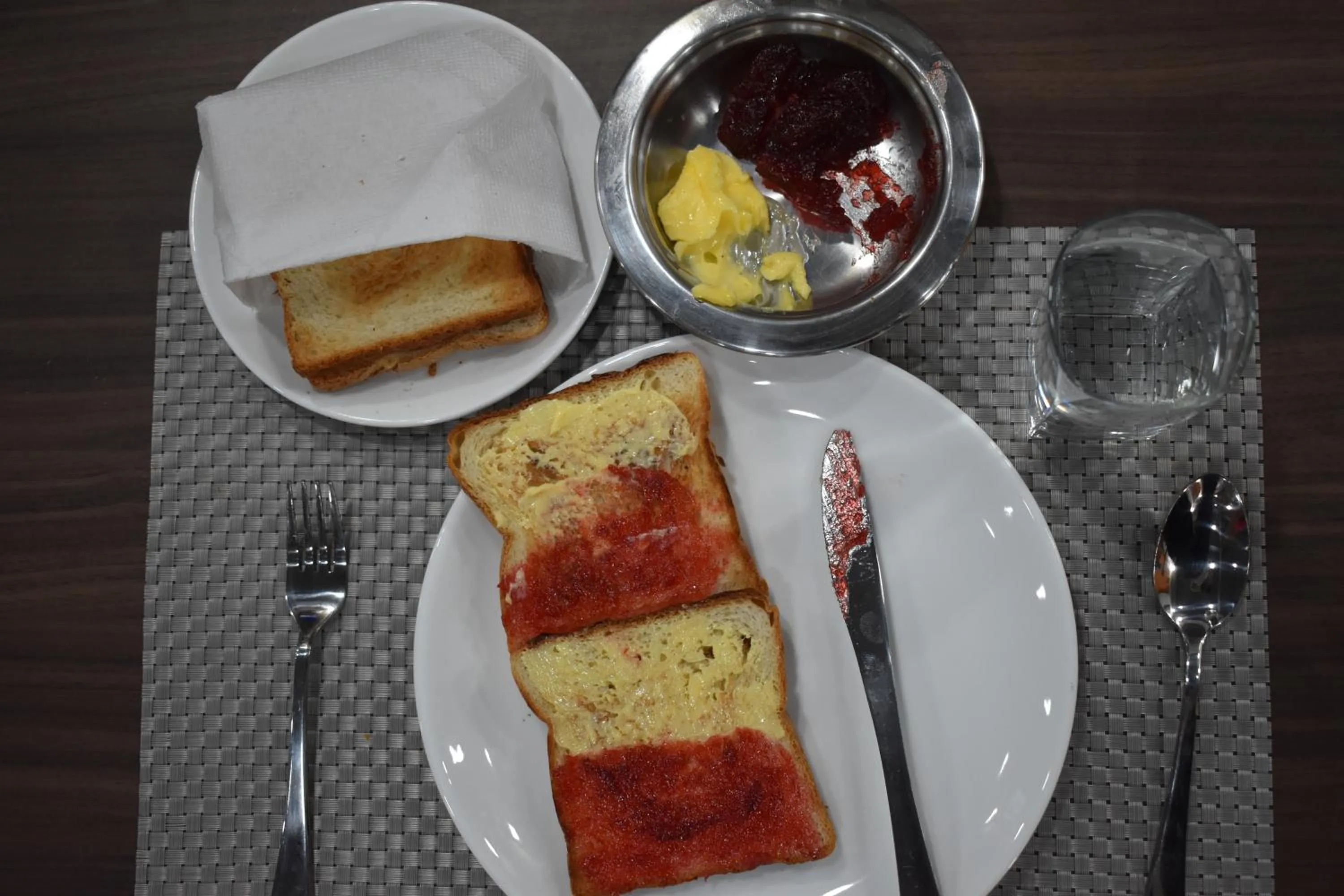 Breakfast in Satiya Guest House