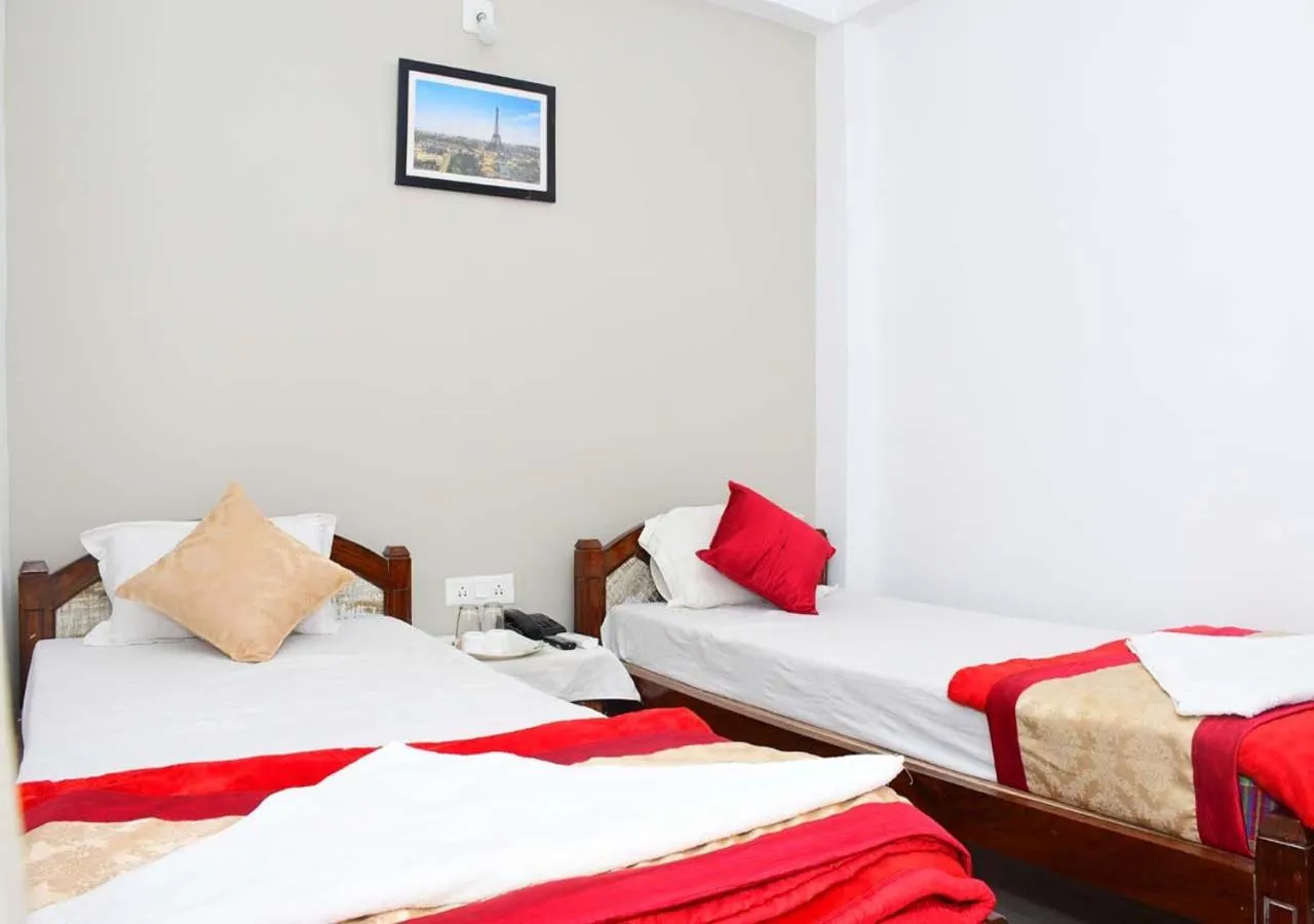 Bed in Satiya Guest House