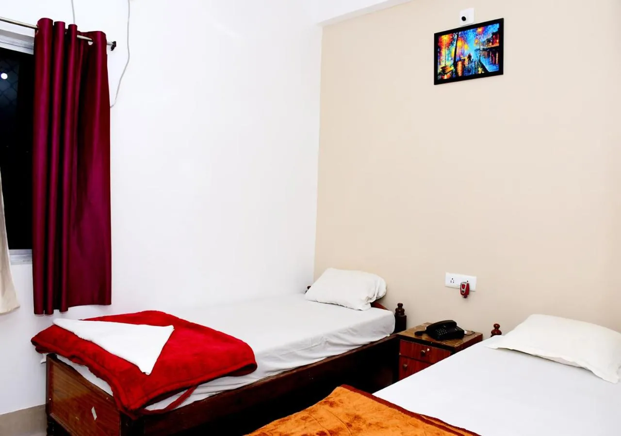 Bed in Satiya Guest House