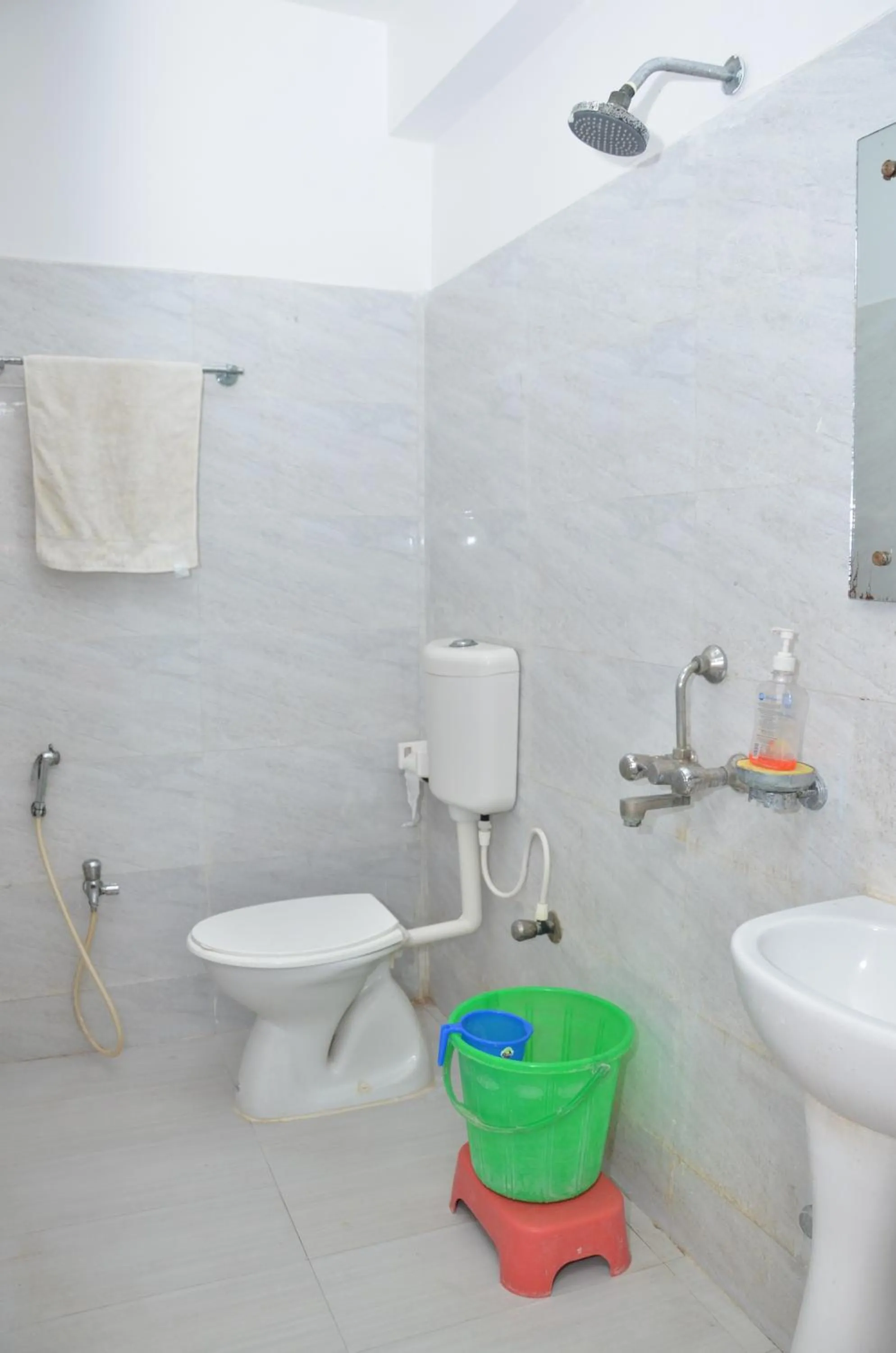 Toilet in Satiya Guest House
