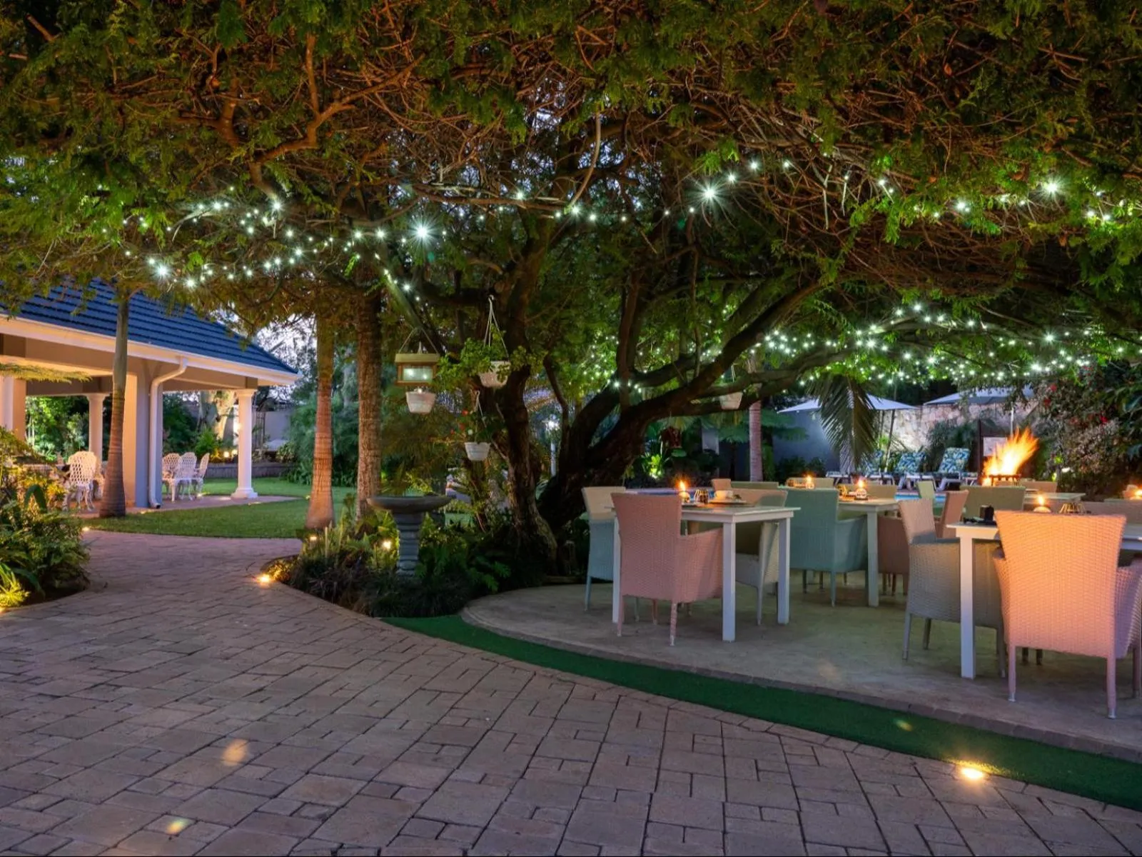 Garden in Familia Guesthouse & Boutique Hotel