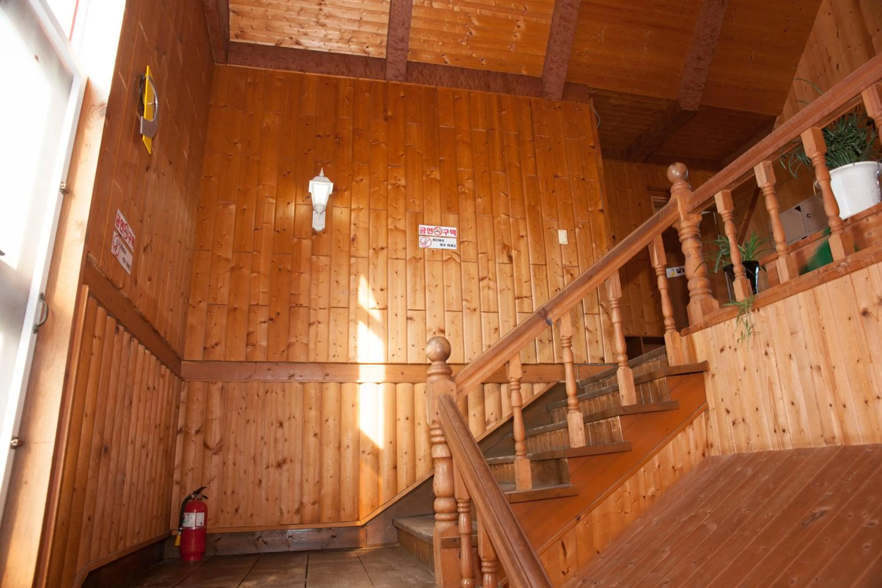 Area and facilities in Sunrise Pension