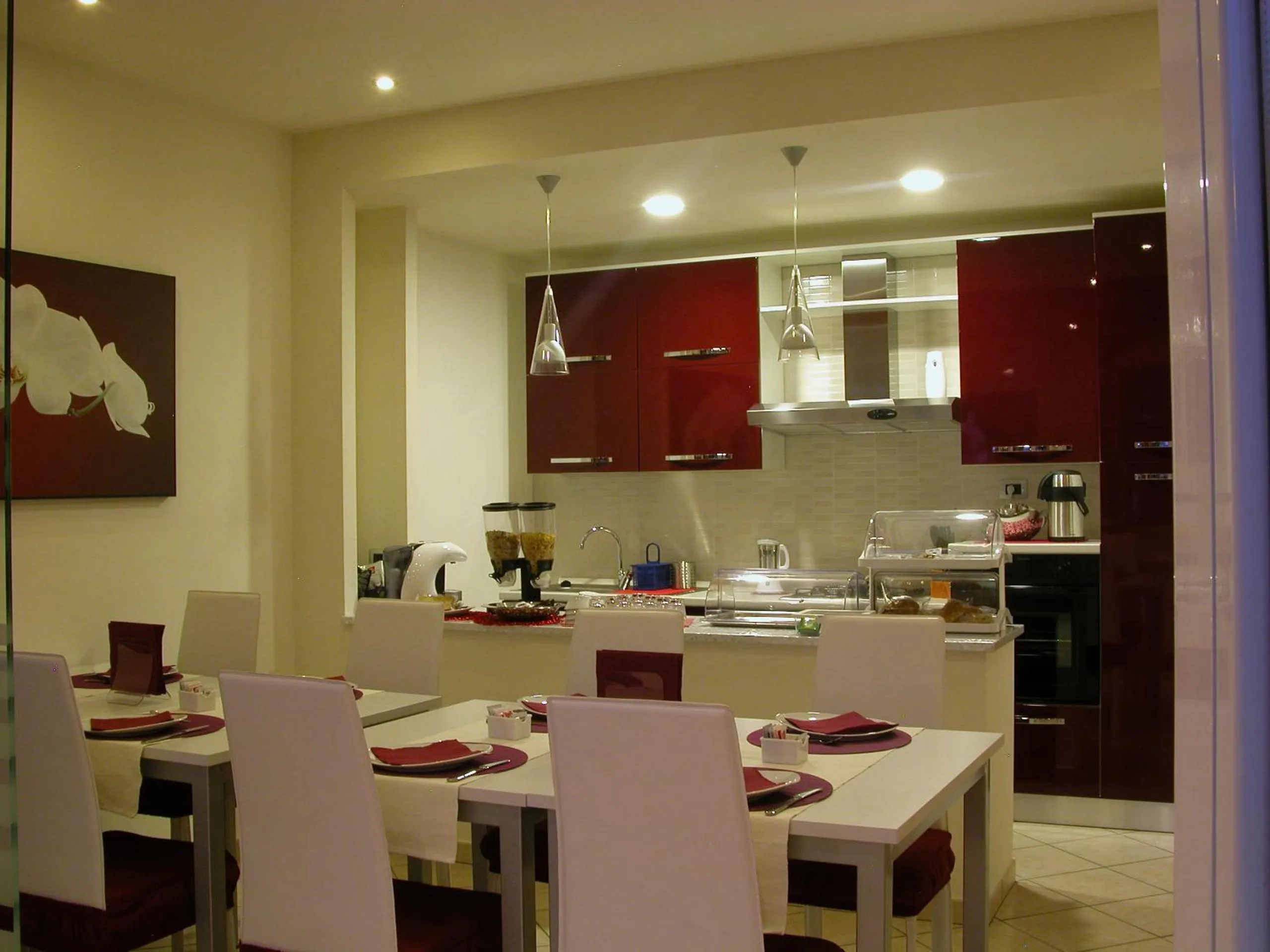 Communal kitchen in Acquamarina B&B